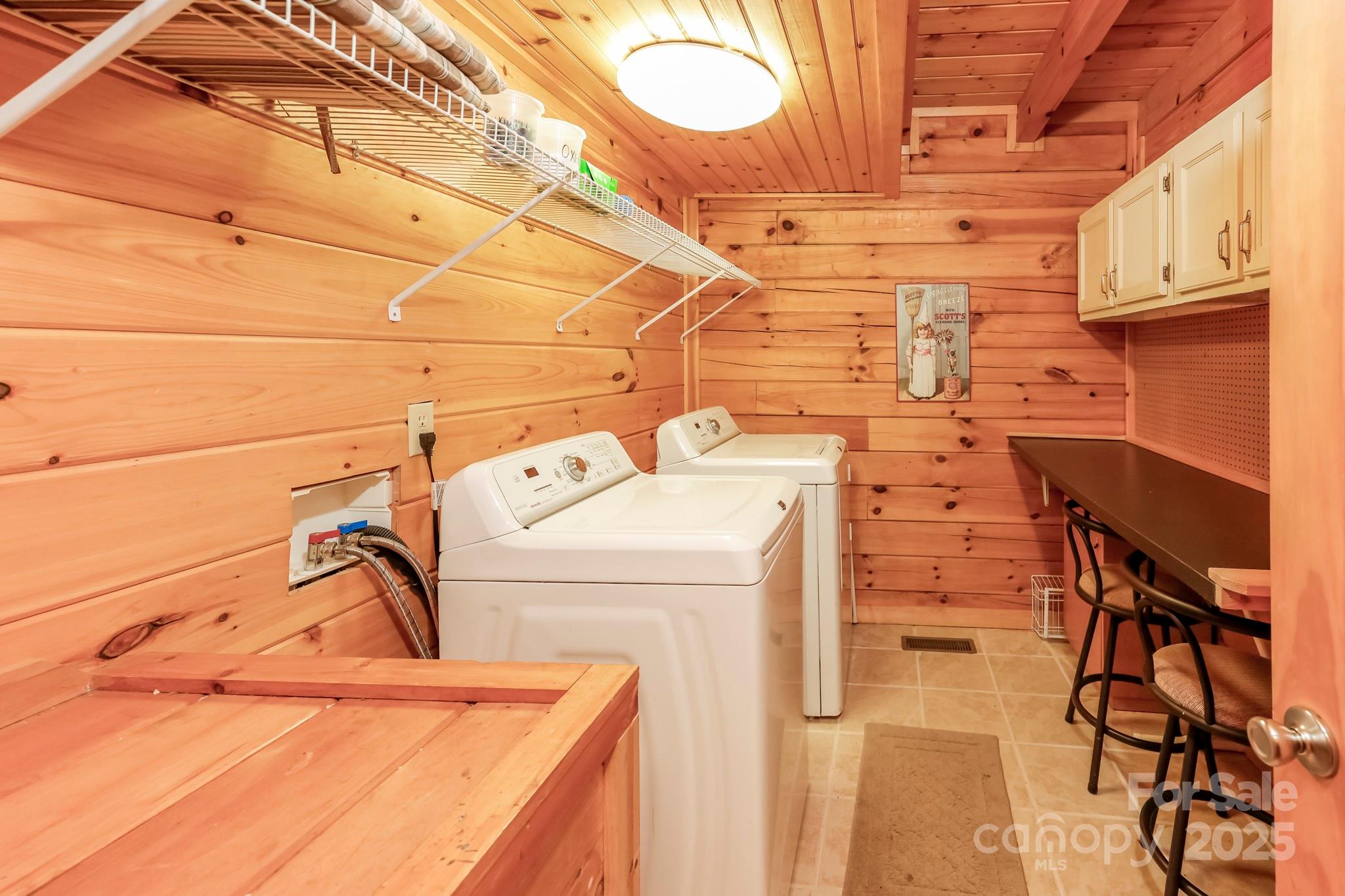 227 Sweetbriar Road Property Photo 25