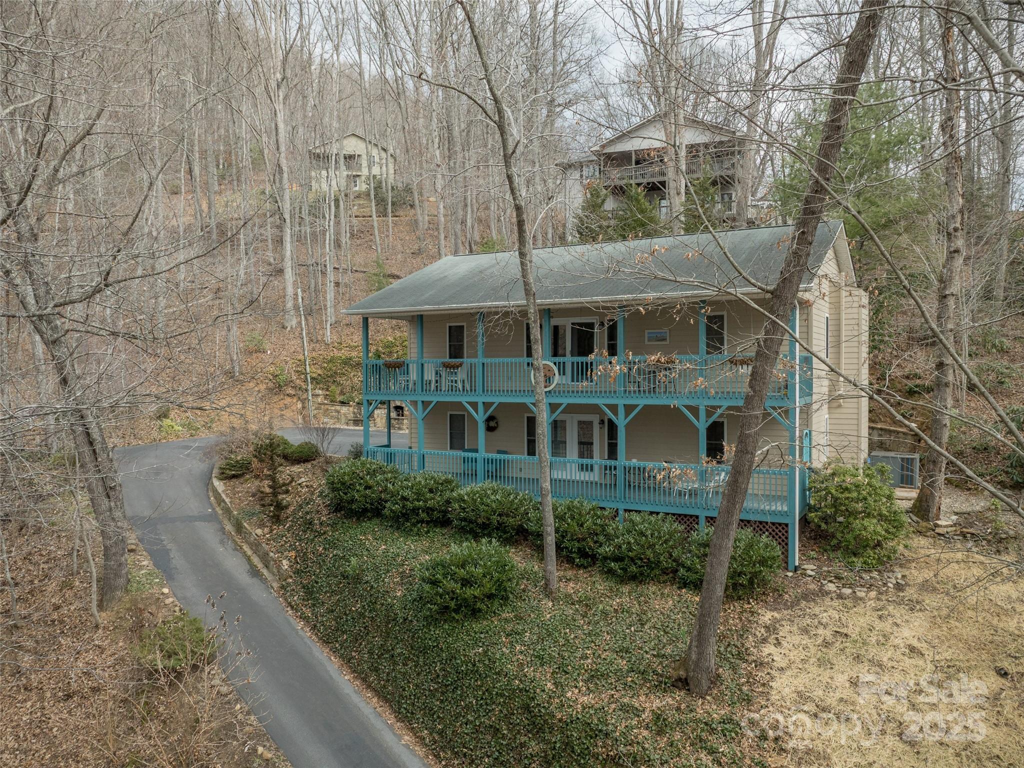 374 Sleepy Hollow Drive Property Photo