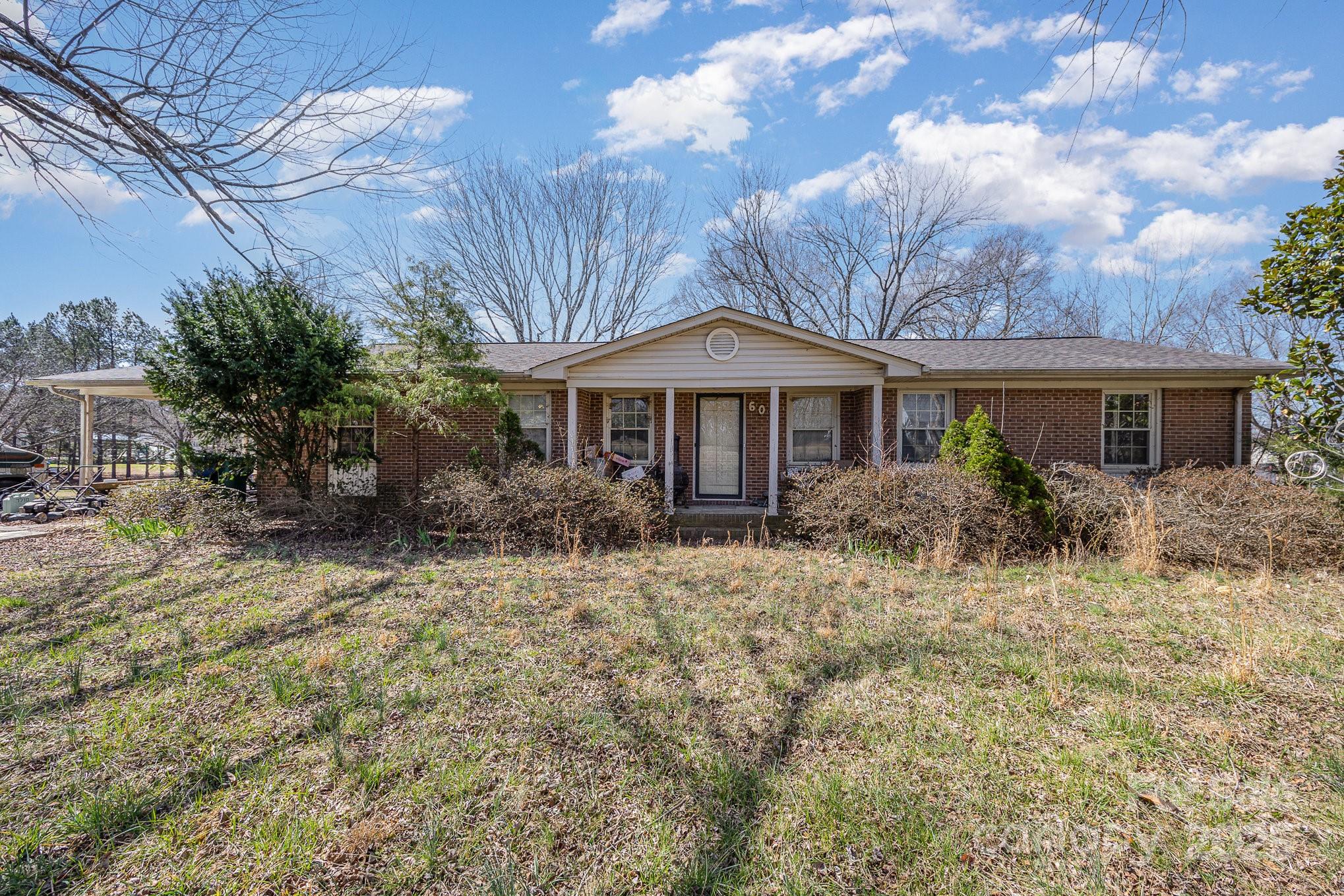 607 Dick Street Property Photo