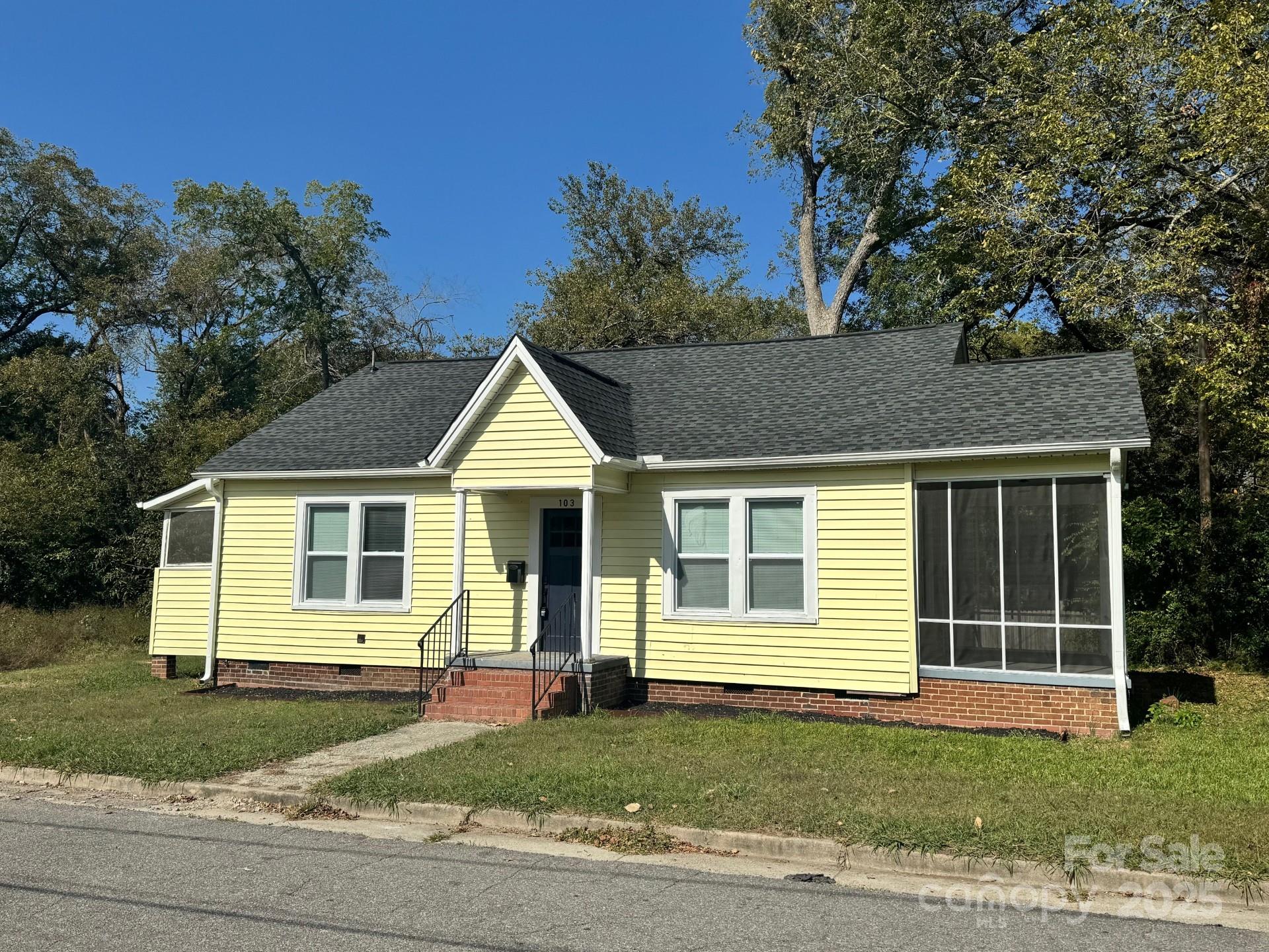 103 Walker Street Property Photo
