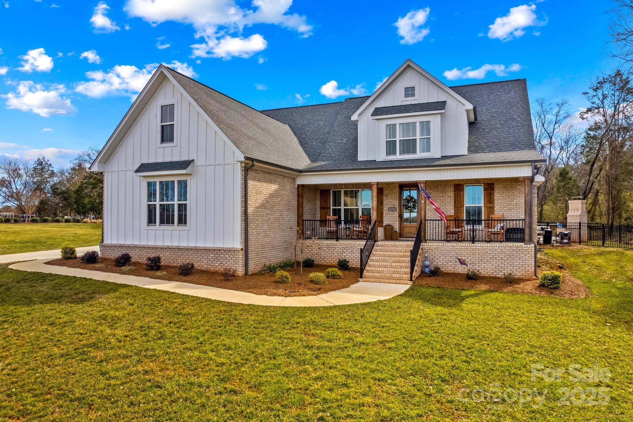 1856 Waterford Pointe Road Property Photo