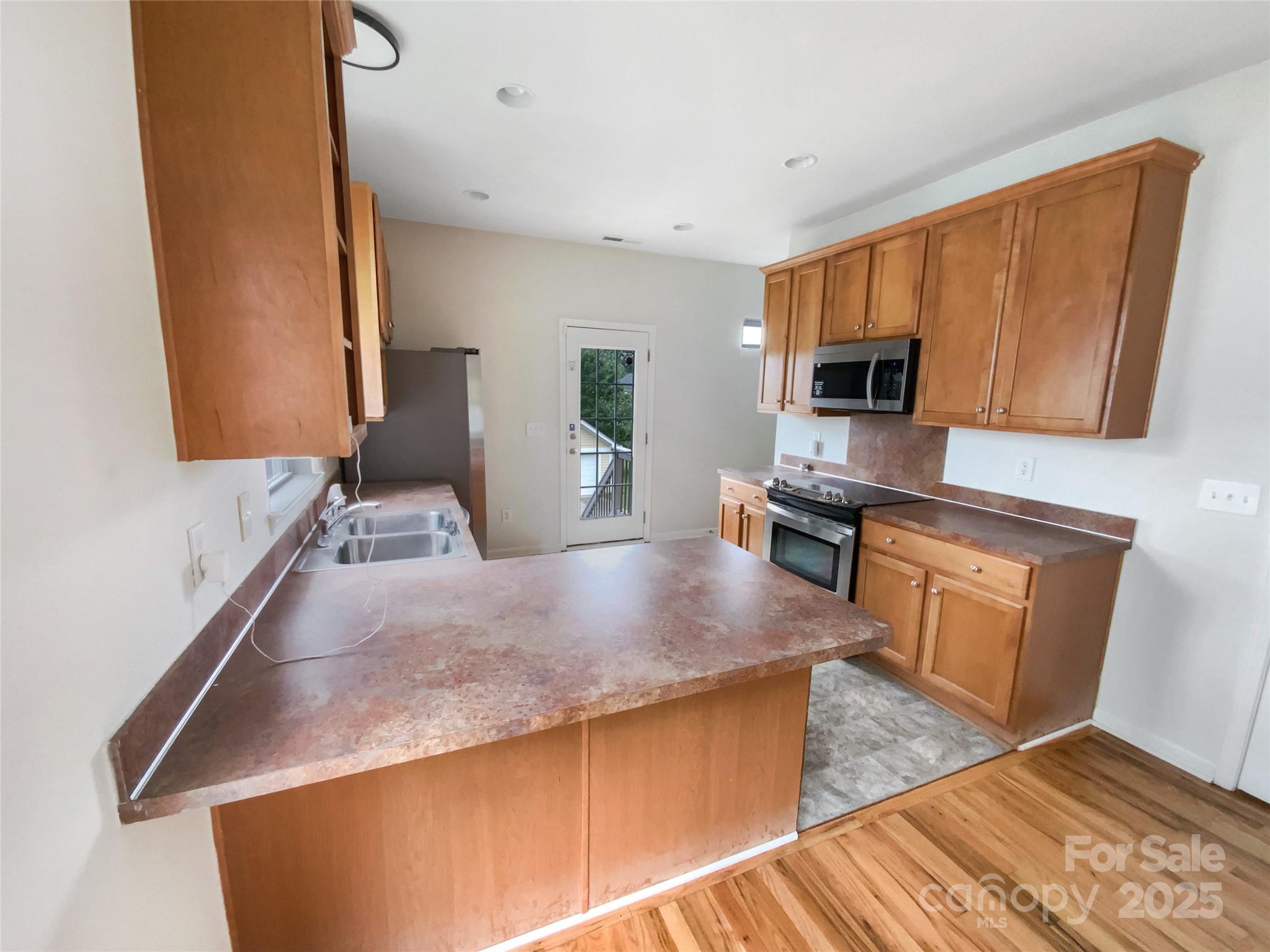 7400 Gilead Road Property Photo 6