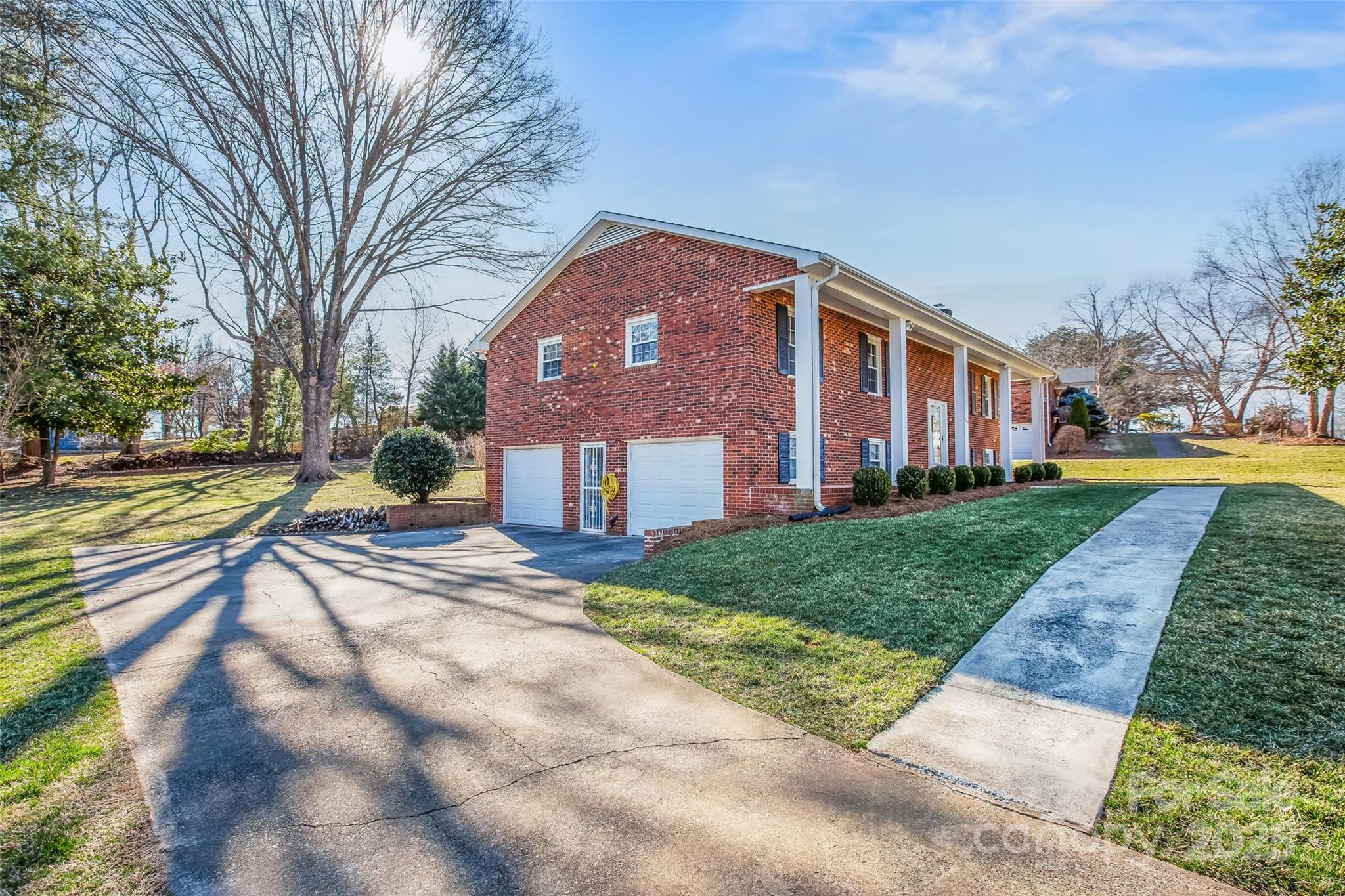 124 Kingston Avenue Property Photo 4