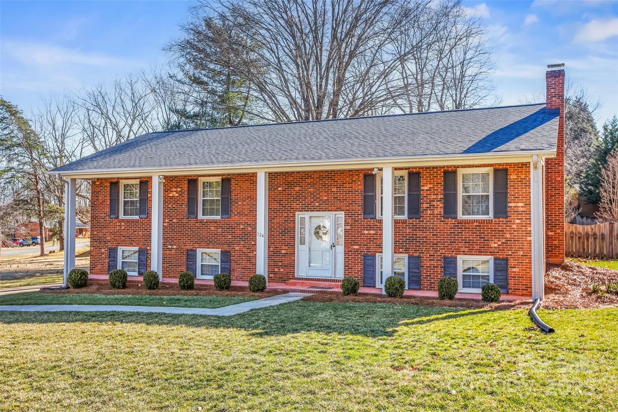 124 Kingston Avenue Property Photo 7