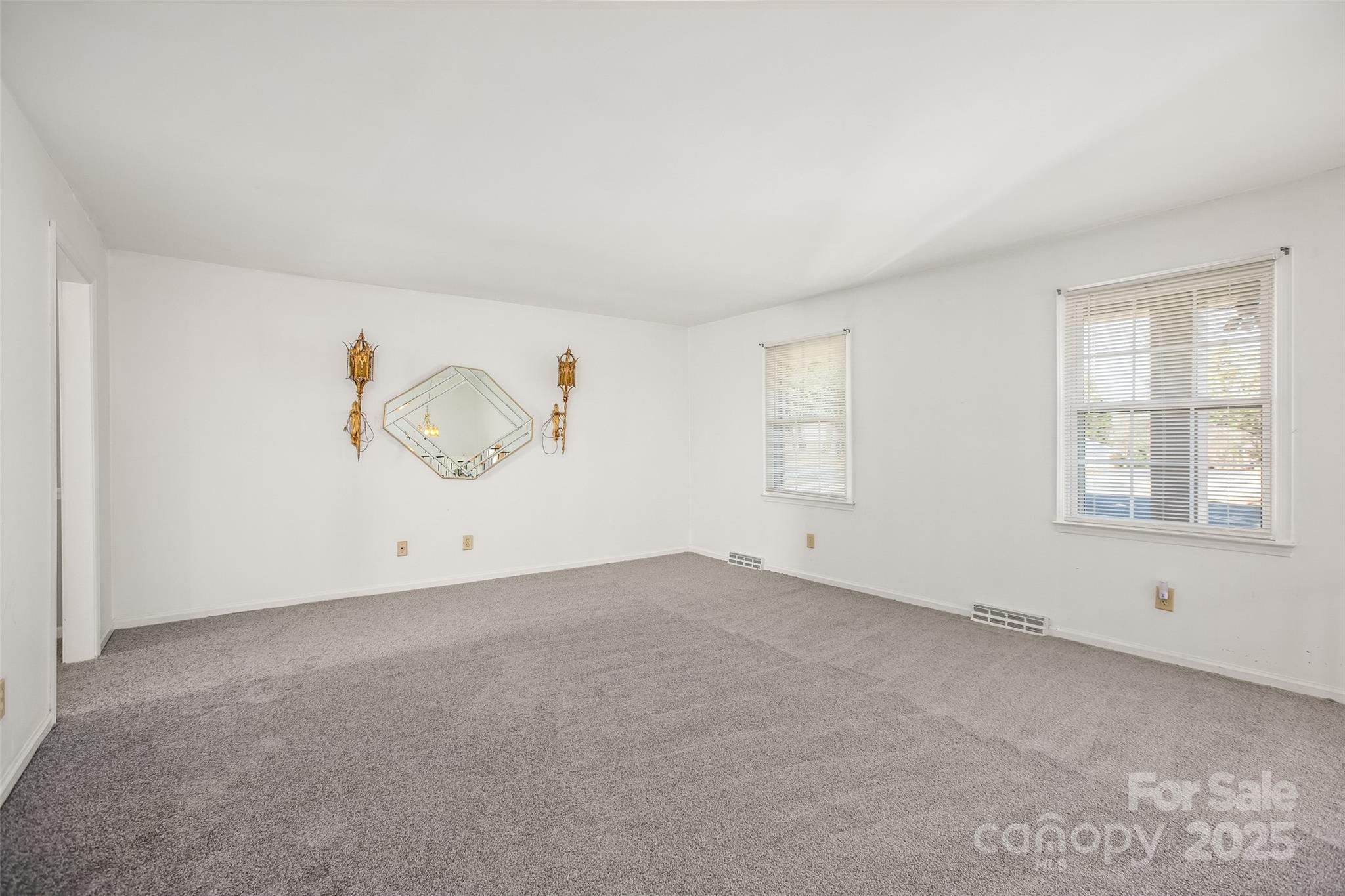 124 Kingston Avenue Property Photo 13