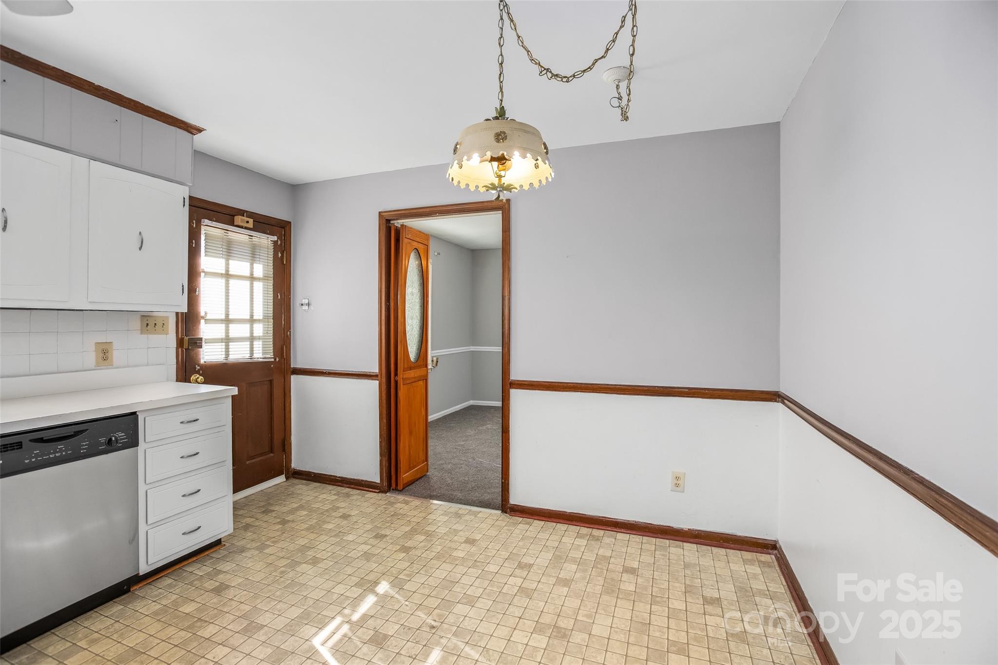 124 Kingston Avenue Property Photo 18