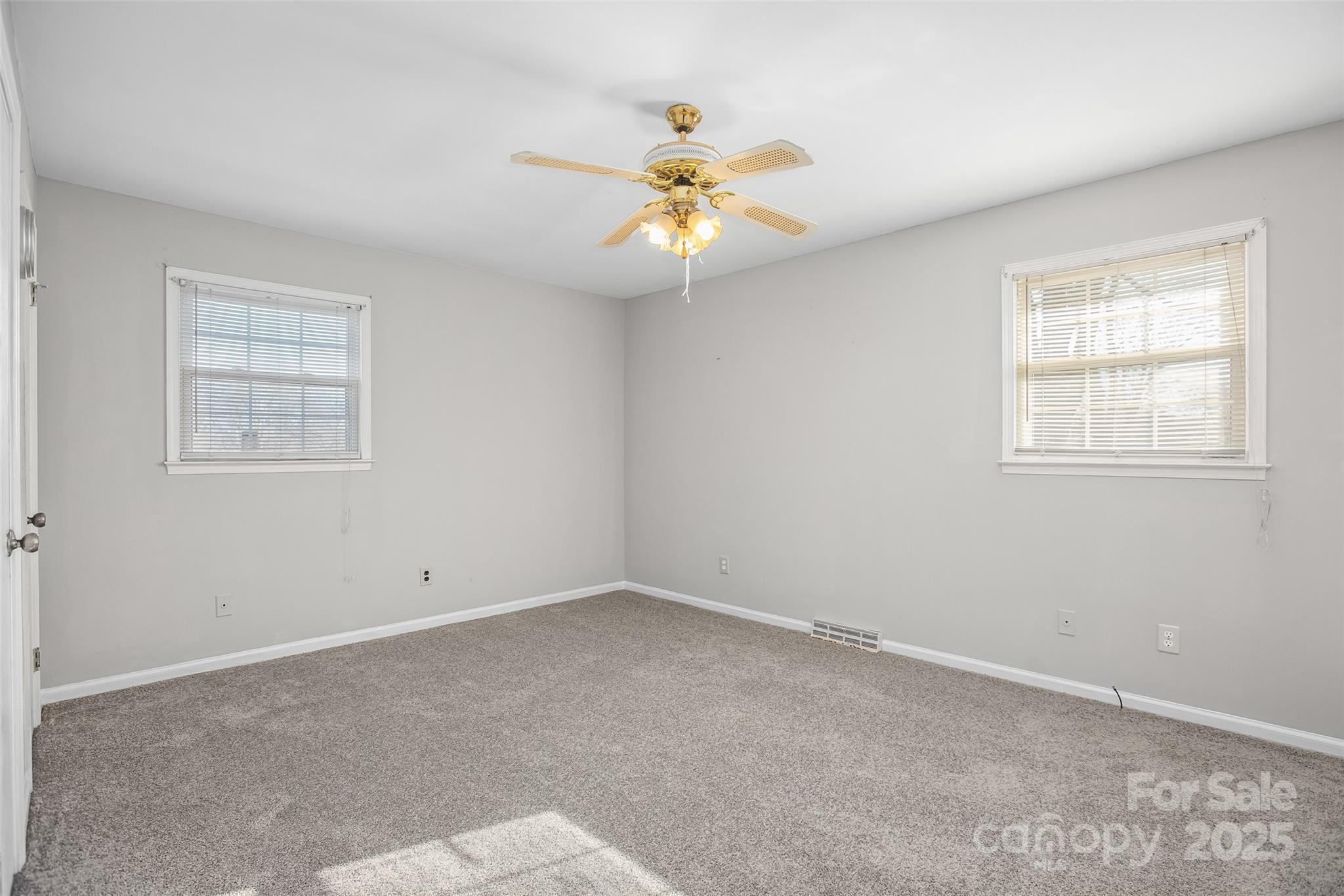 124 Kingston Avenue Property Photo 23