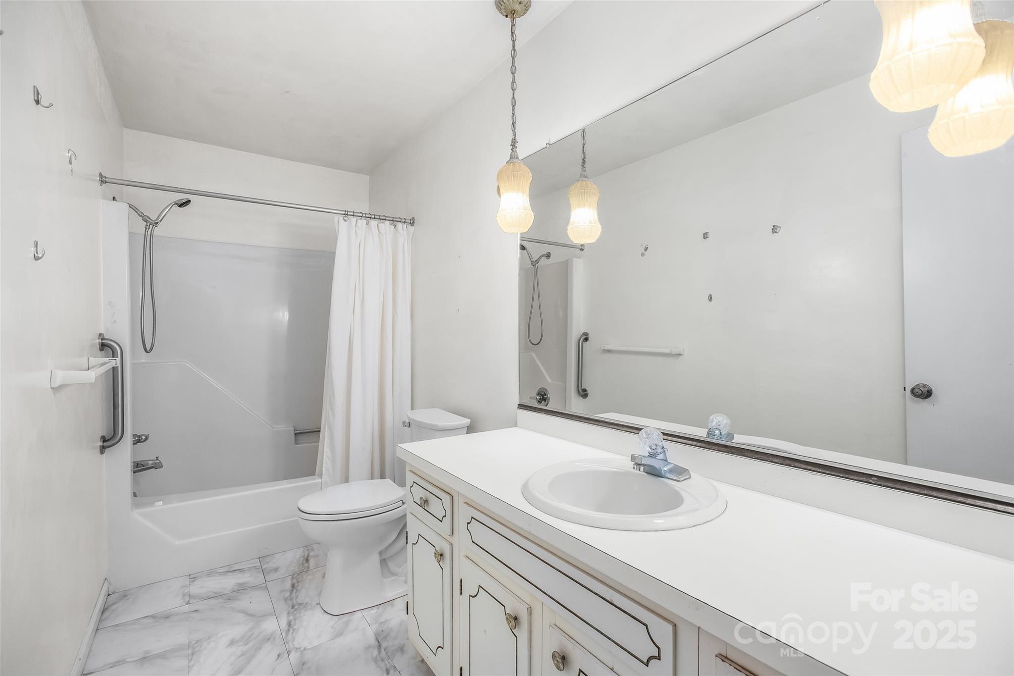 124 Kingston Avenue Property Photo 29