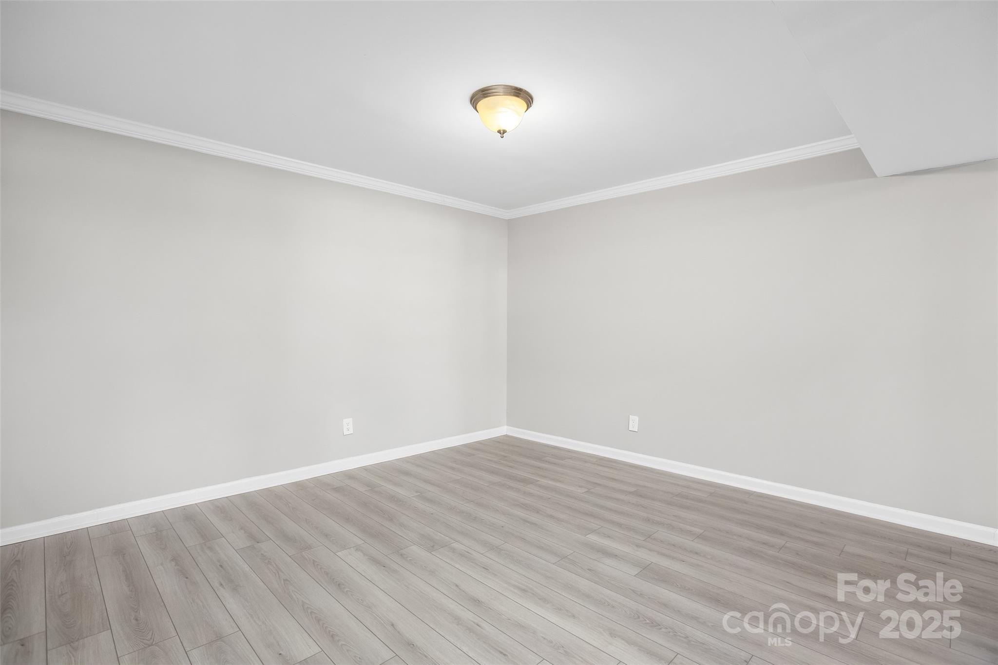 124 Kingston Avenue Property Photo 33