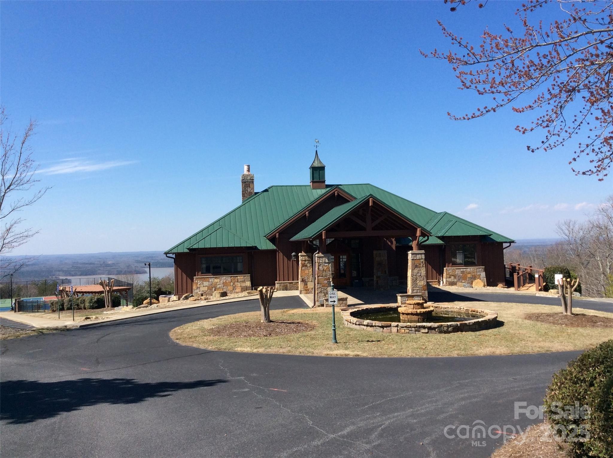 1355 Rocky Cove Lane Property Photo 2
