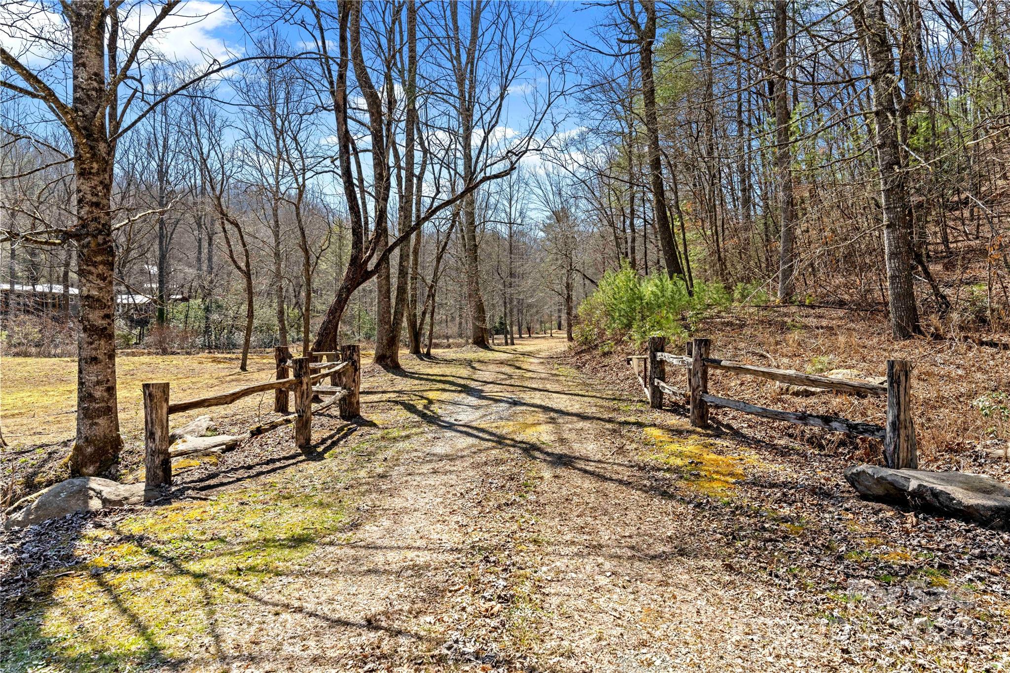 361 Rooster Cove Property Photo 8