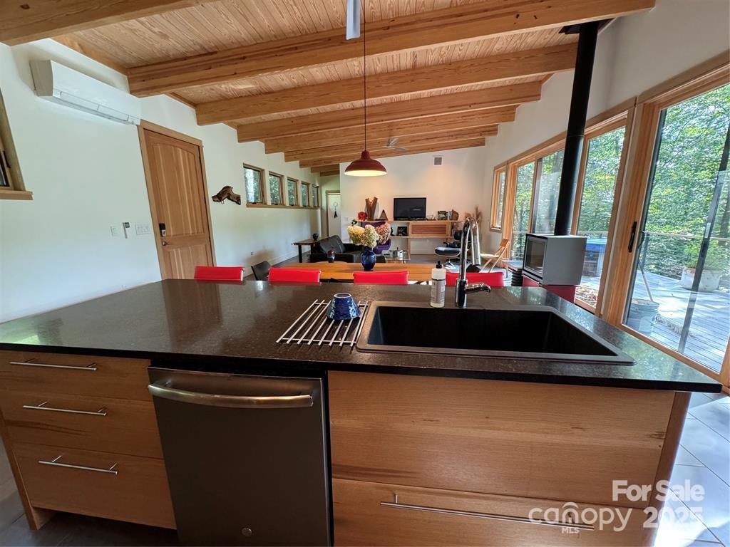 448 Mt. Mitchell Drive Property Photo 16