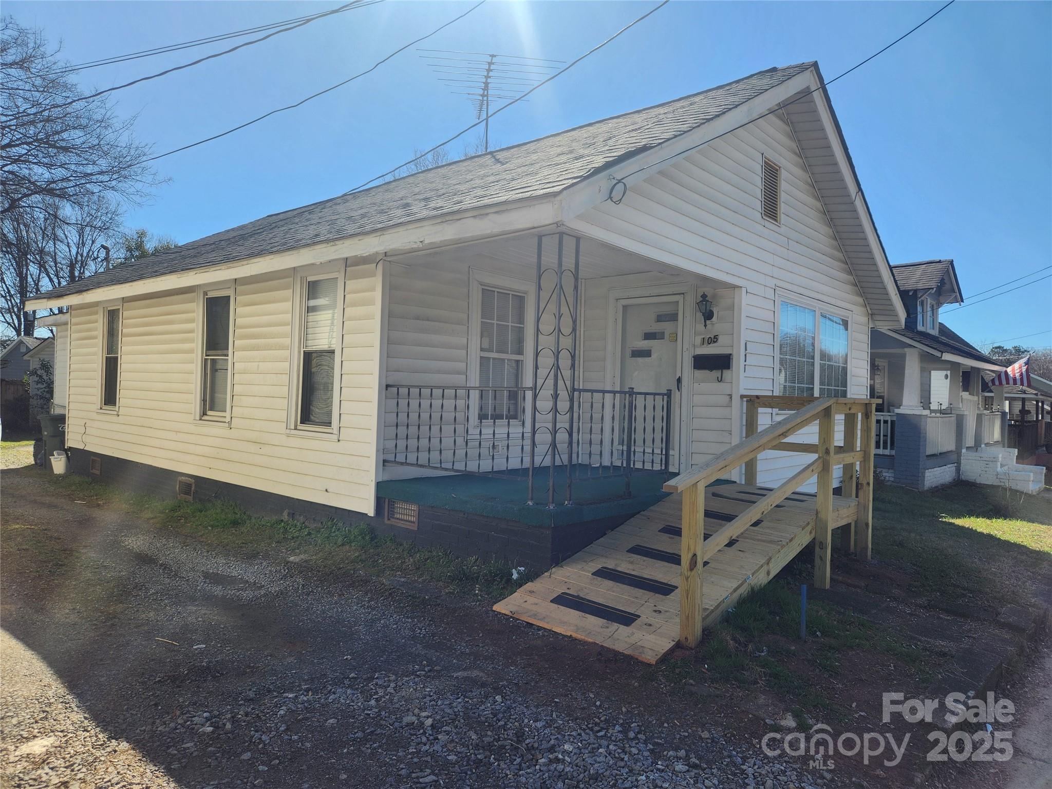 105 Mcgill Avenue Property Photo