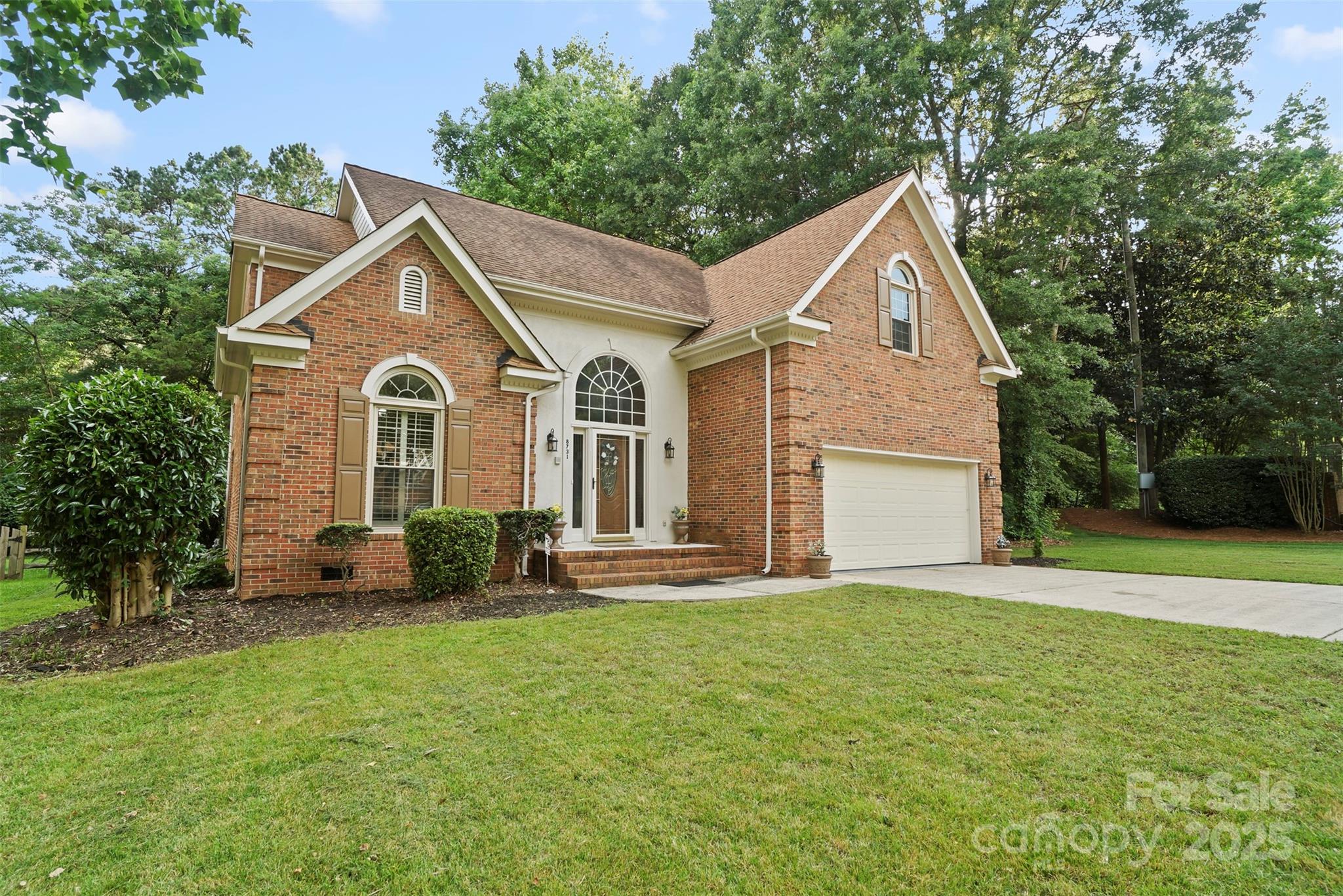 8731 Sheltonham Way Property Photo 2