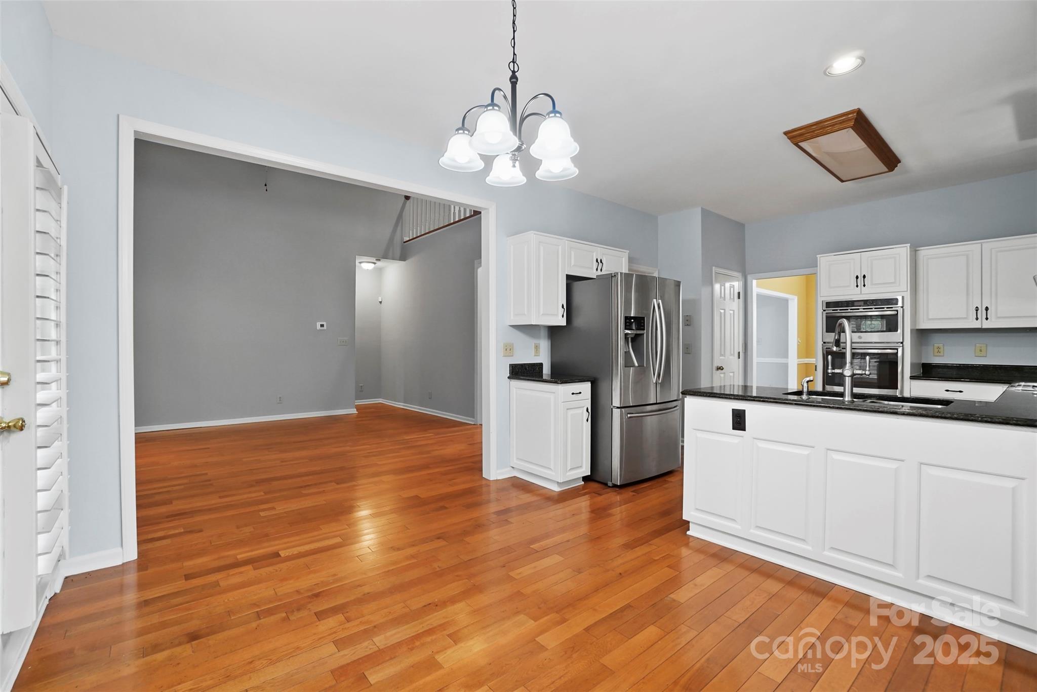 8731 Sheltonham Way Property Photo 11