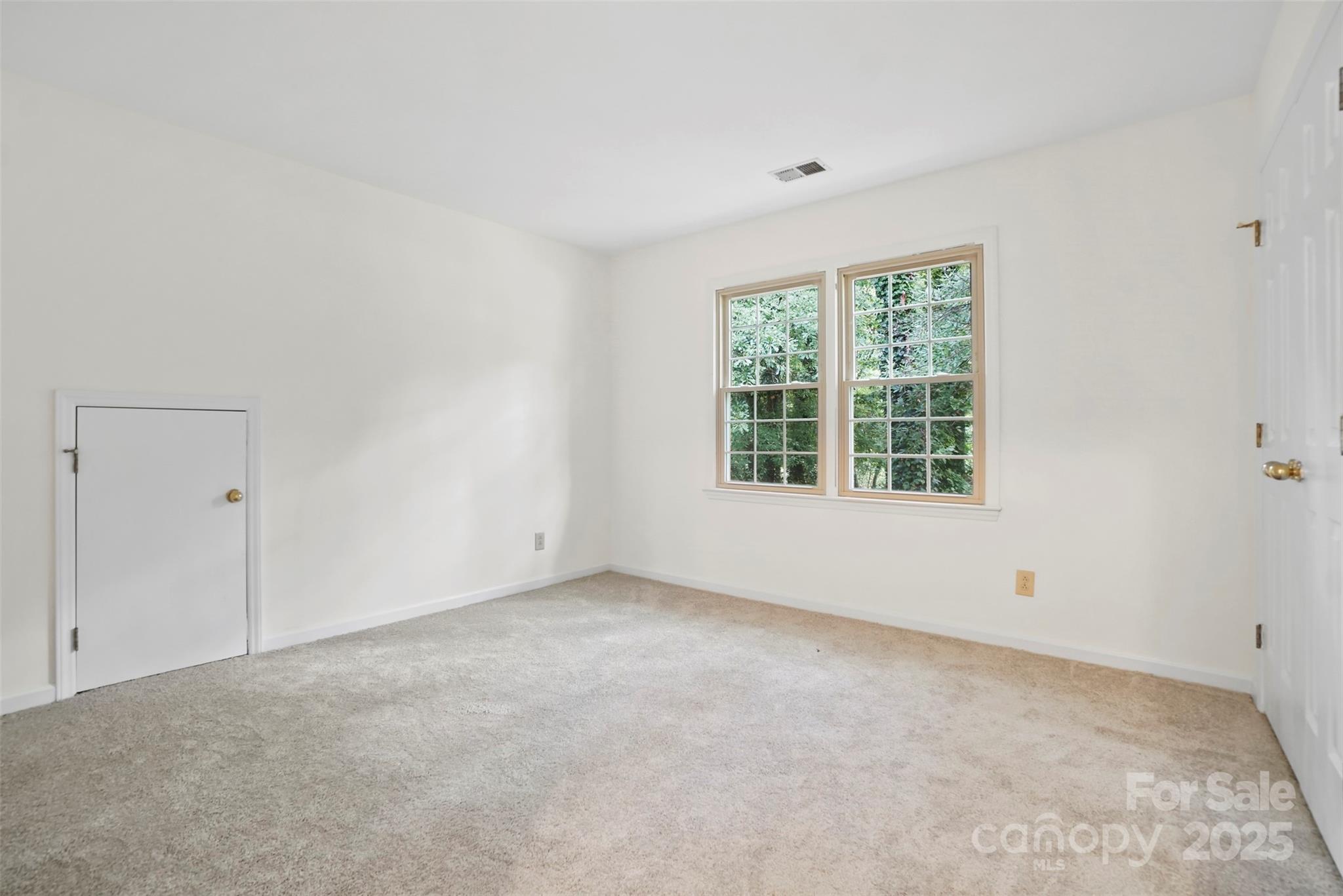 8731 Sheltonham Way Property Photo 29