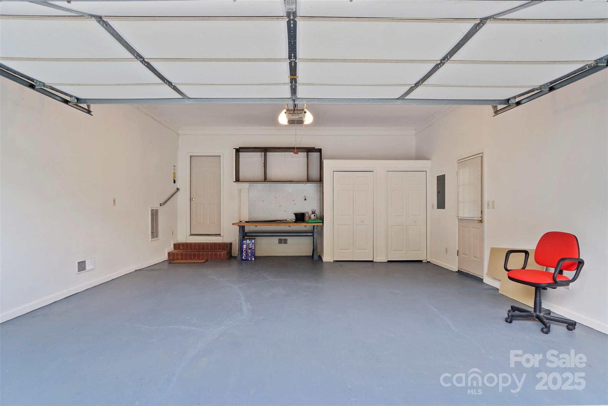 8731 Sheltonham Way Property Photo 33