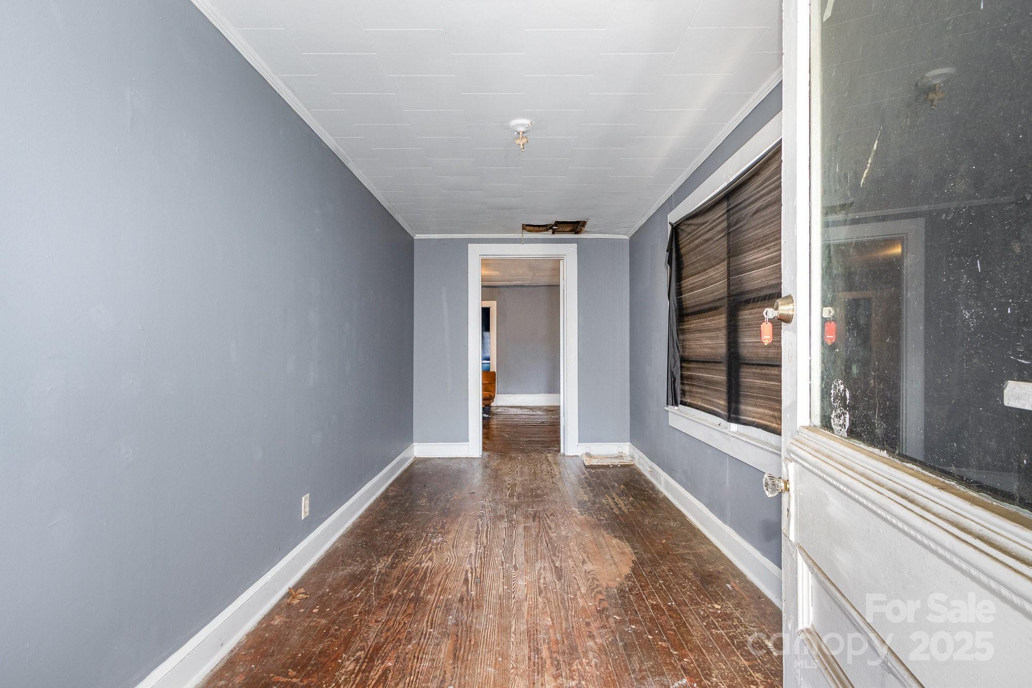 616 N Mebane Street Property Photo 5