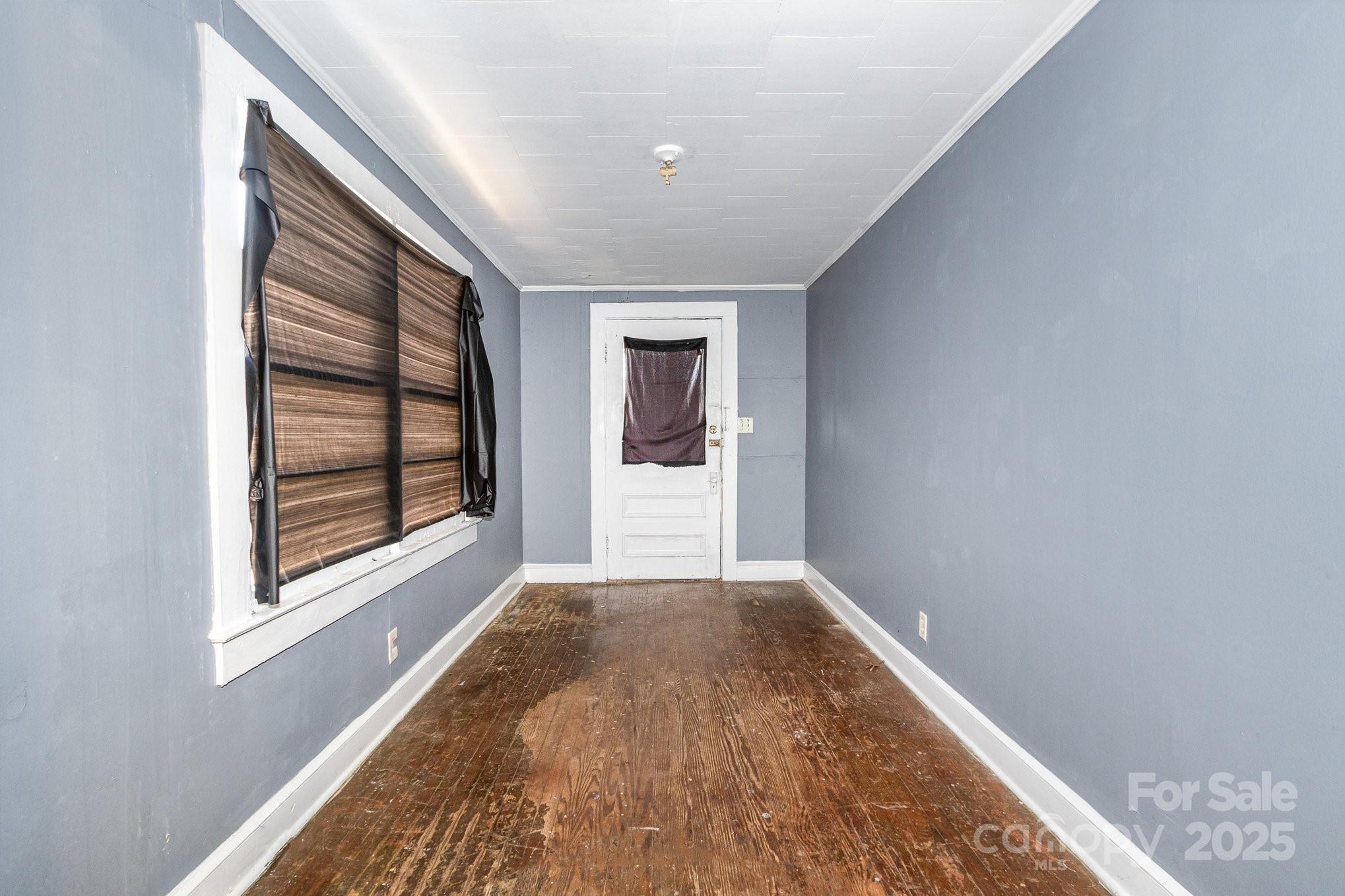 616 N Mebane Street Property Photo 6