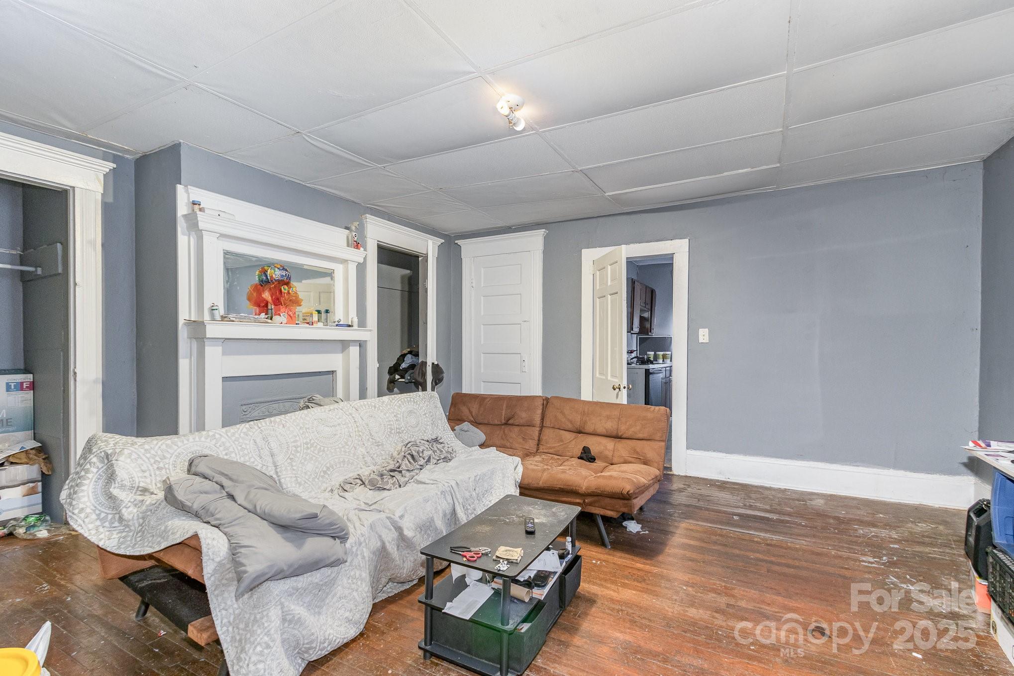 616 N Mebane Street Property Photo 9