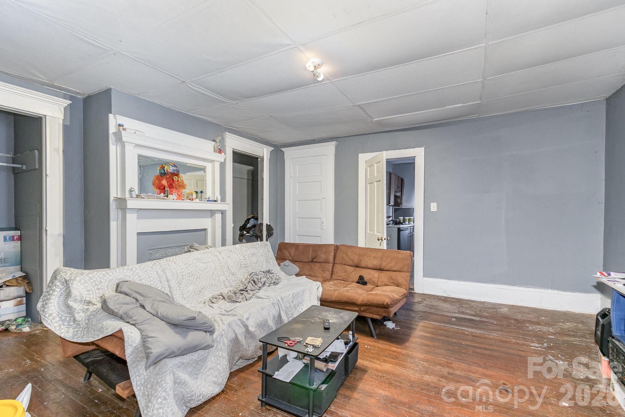 616 N Mebane Street Property Photo 9
