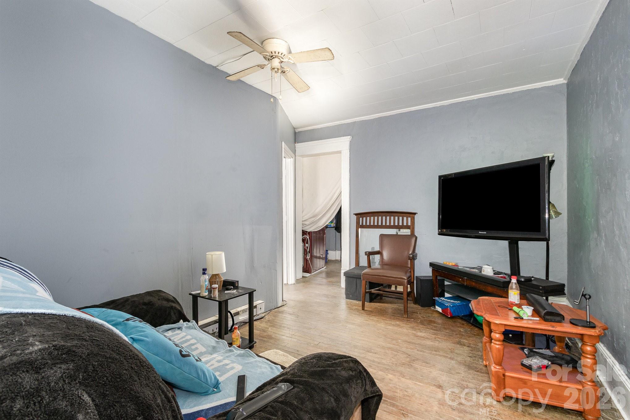 616 N Mebane Street Property Photo 10