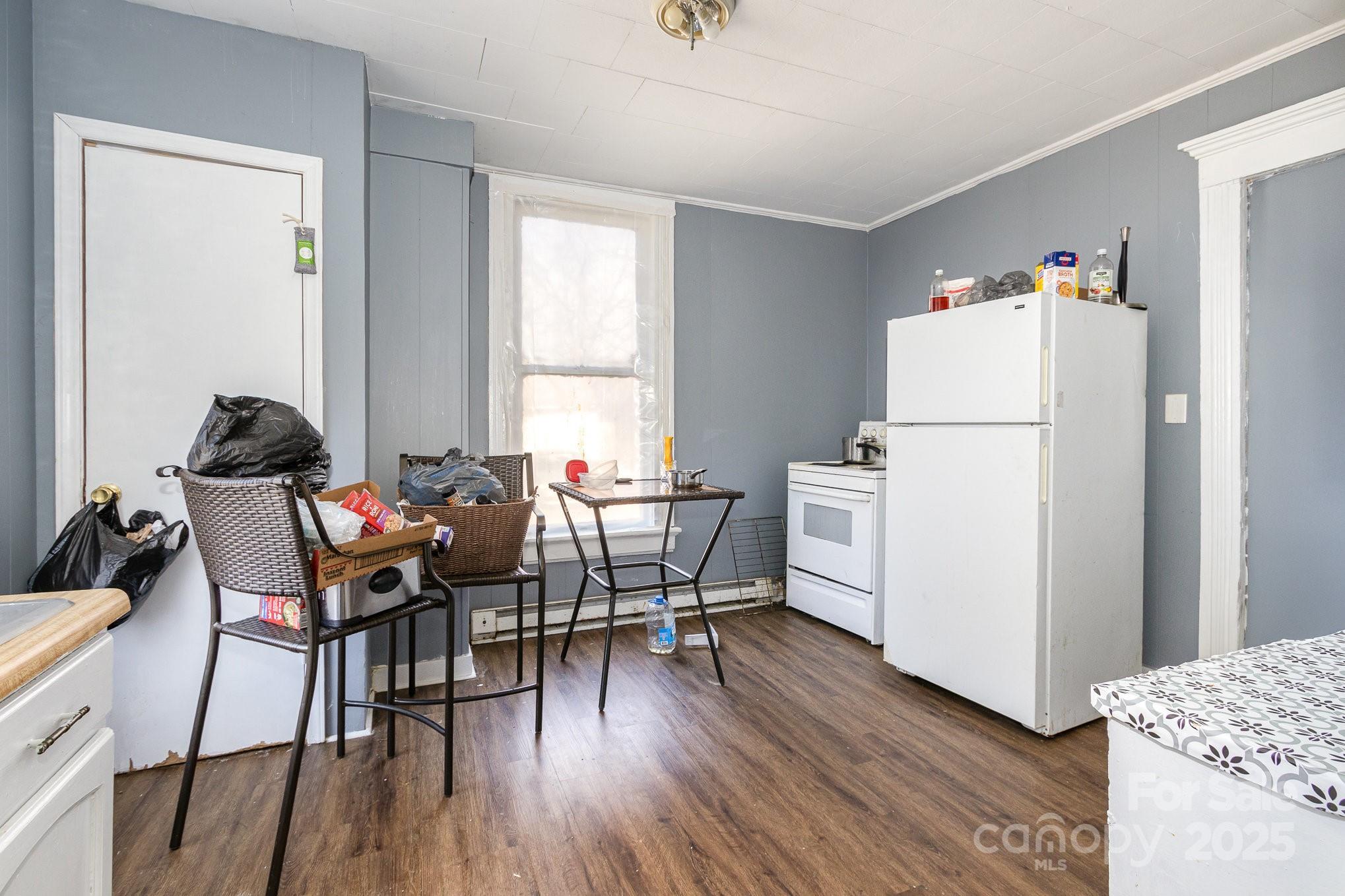 616 N Mebane Street Property Photo 12