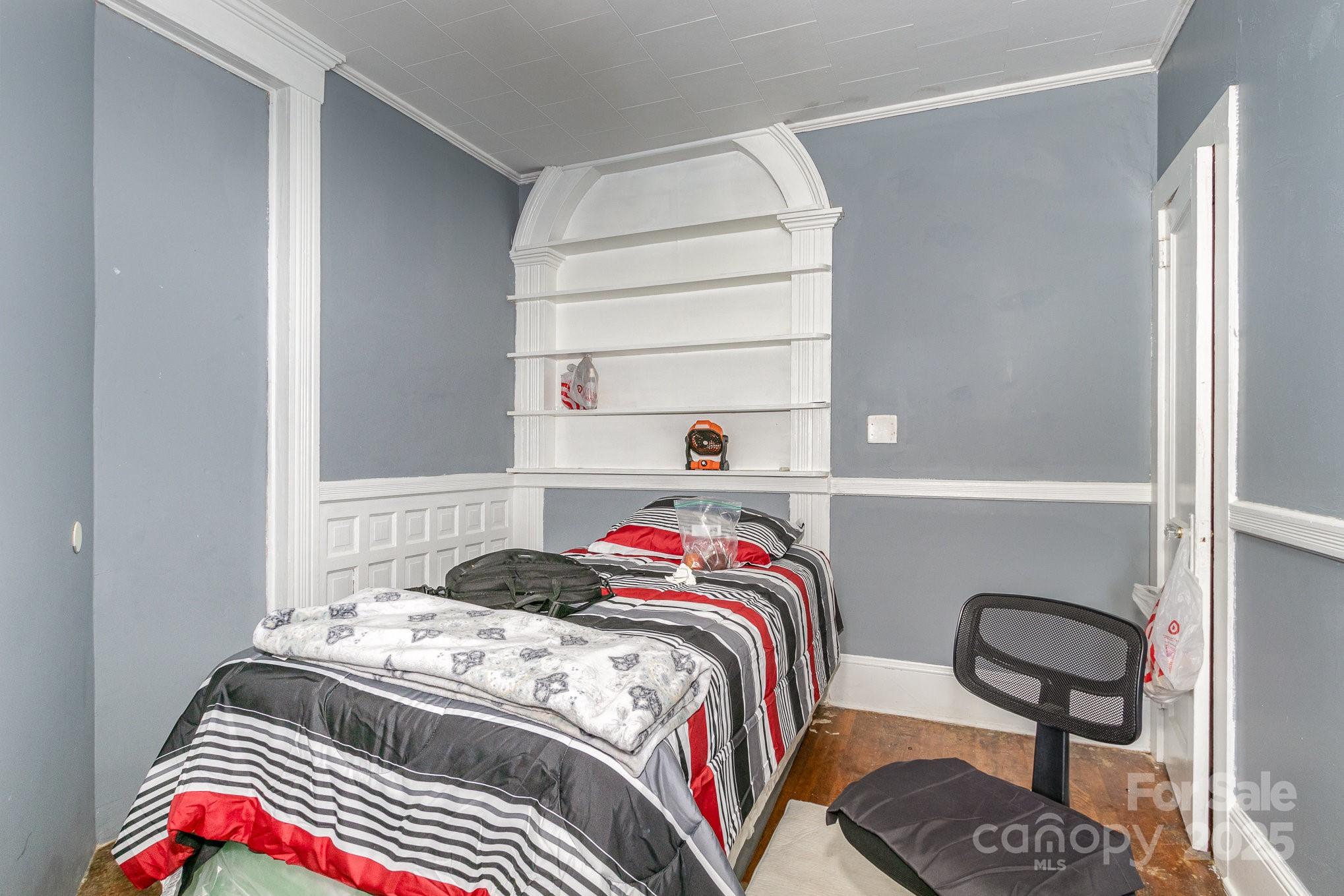 616 N Mebane Street Property Photo 19