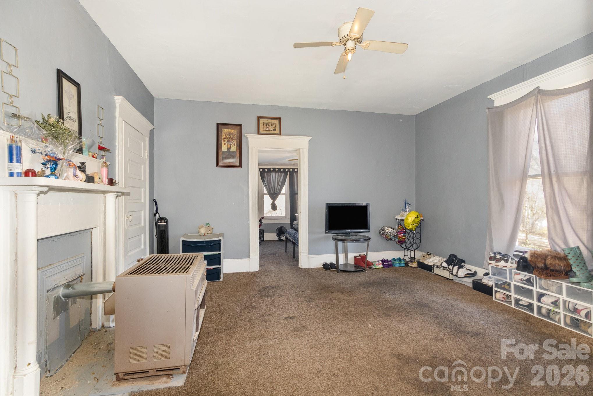 616 N Mebane Street Property Photo 23