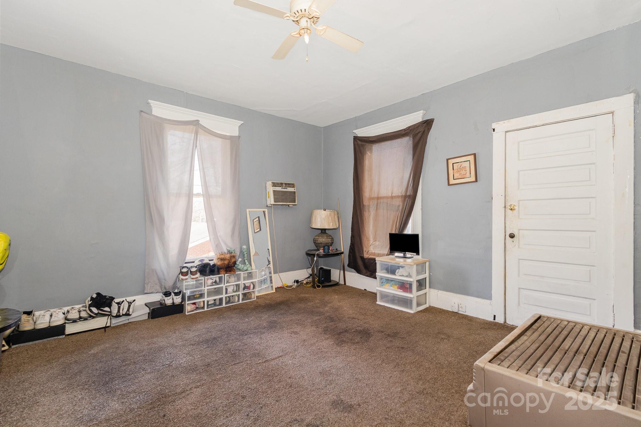 616 N Mebane Street Property Photo 24