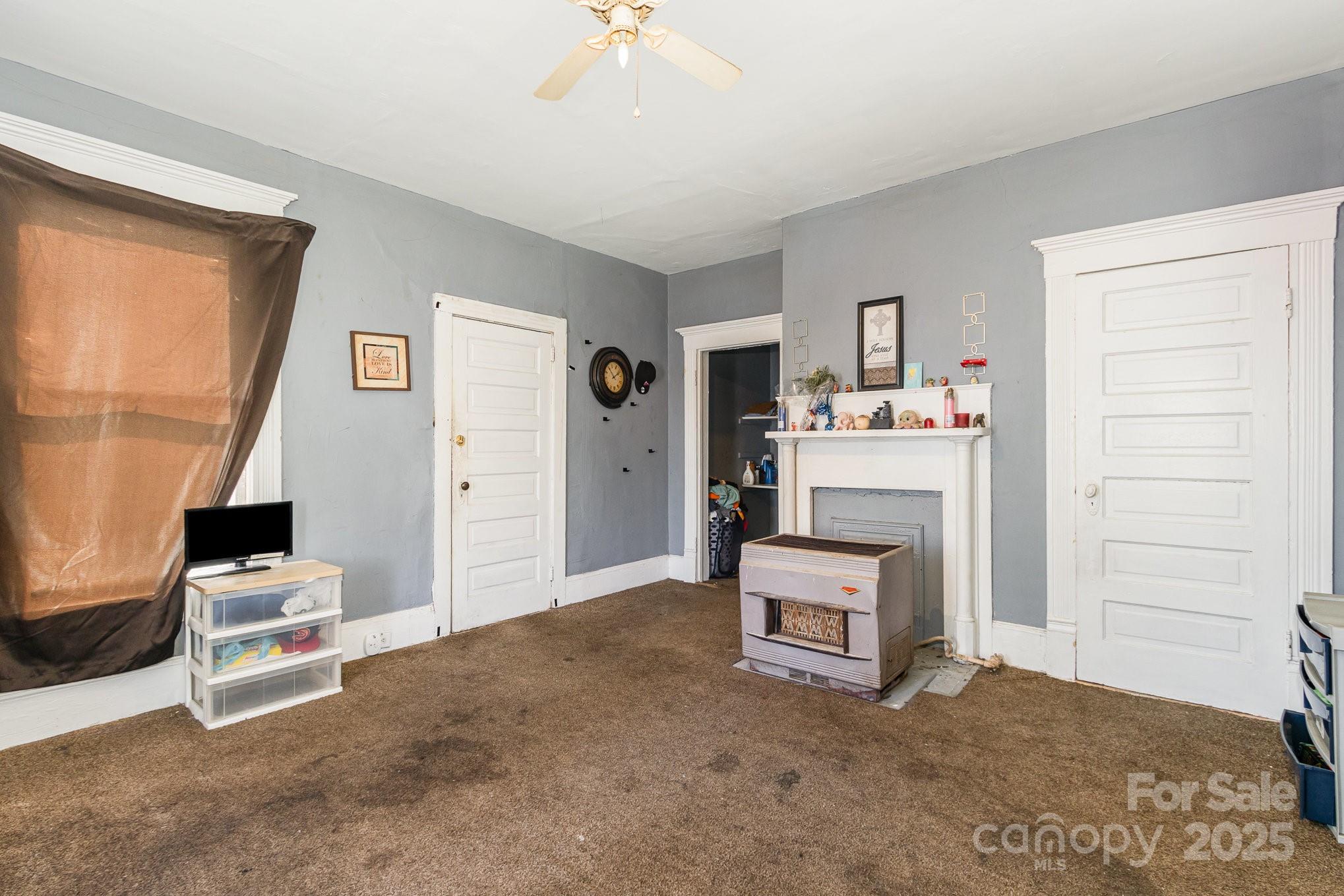 616 N Mebane Street Property Photo 25