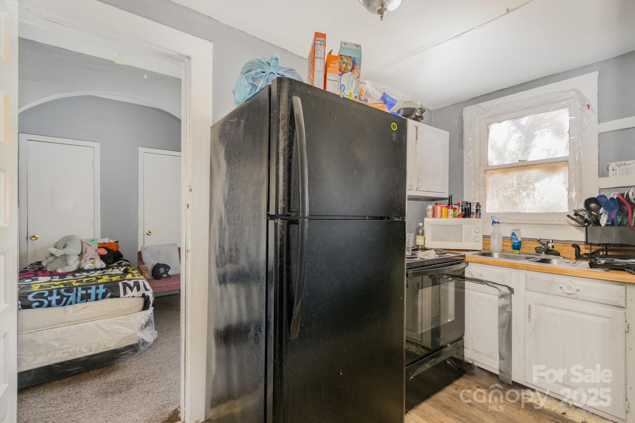 616 N Mebane Street Property Photo 28