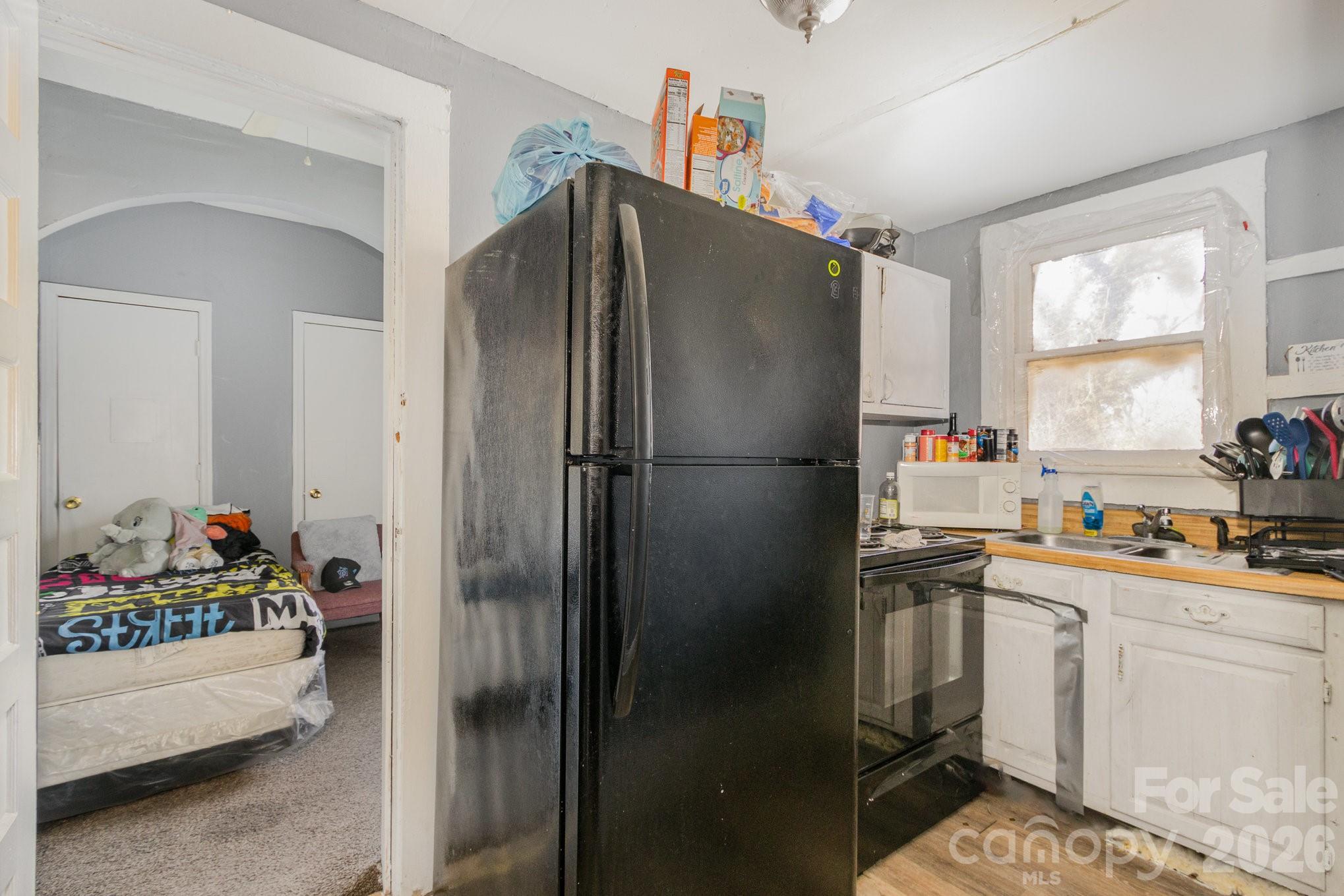 616 N Mebane Street Property Photo 28