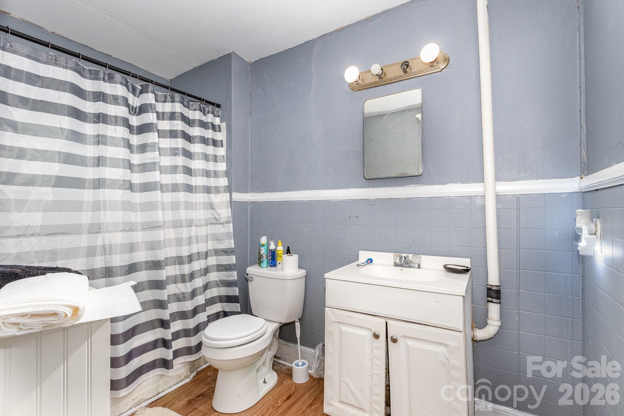616 N Mebane Street Property Photo 29