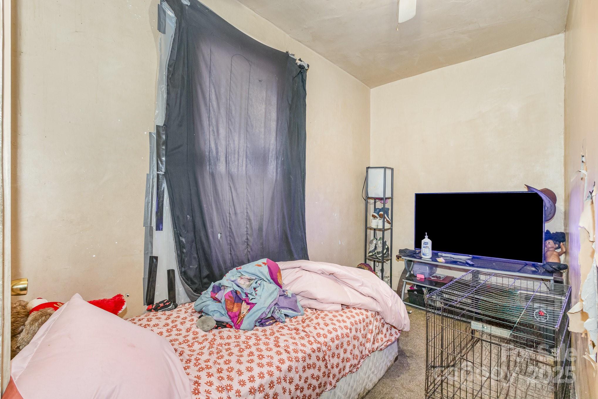 616 N Mebane Street Property Photo 40