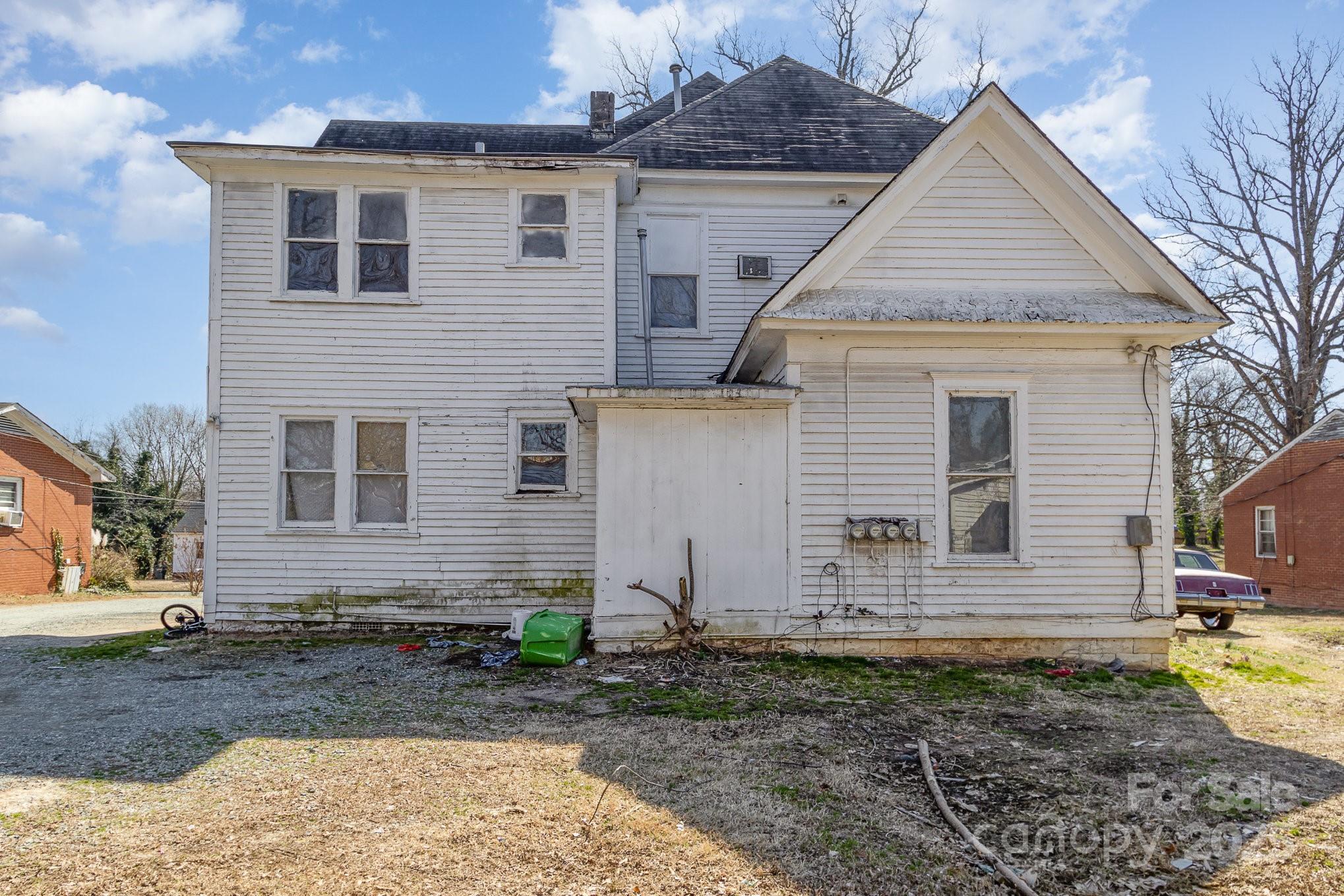 616 N Mebane Street Property Photo 46