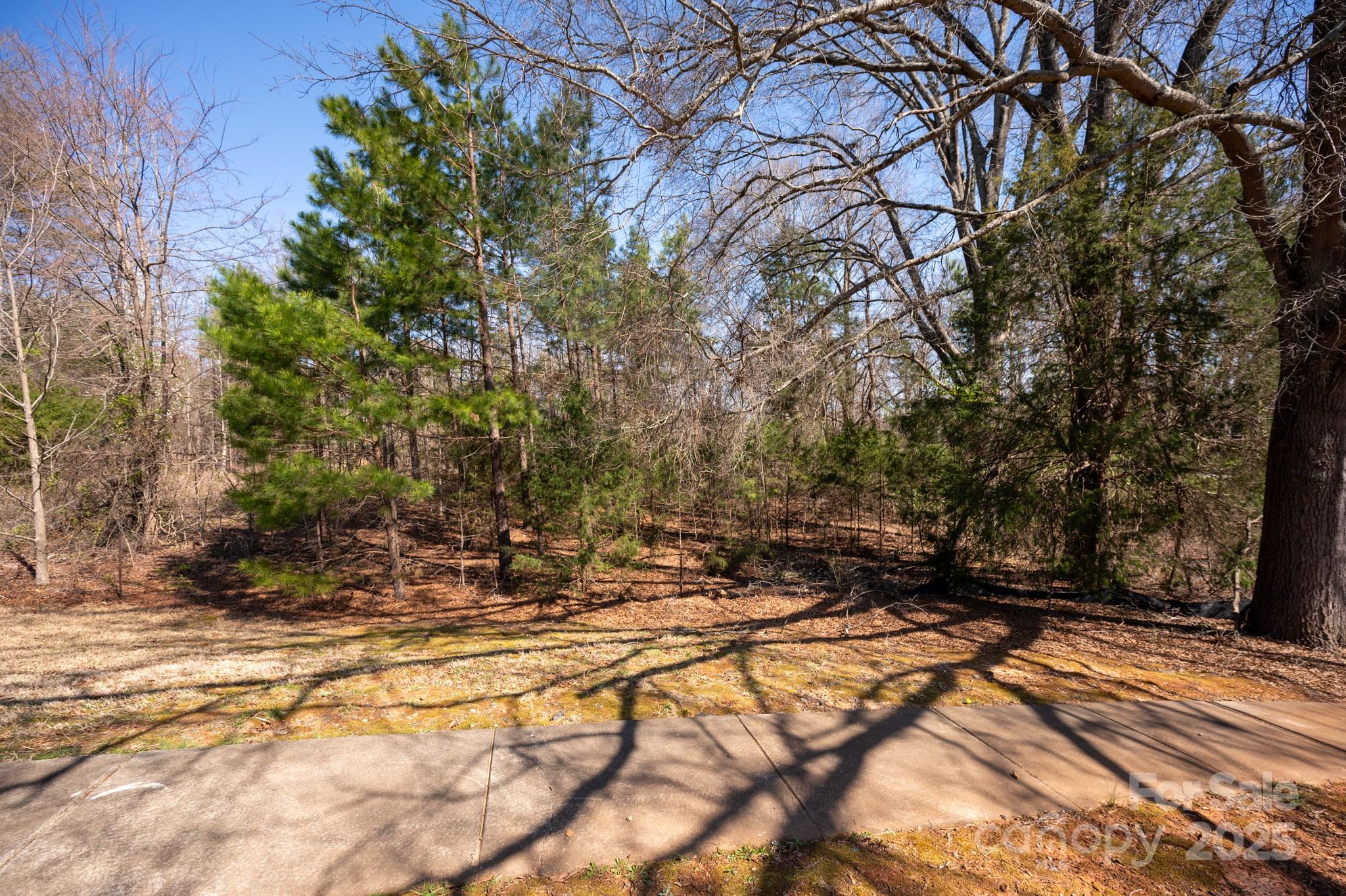 8328 Victoria Lake Drive Property Photo 2