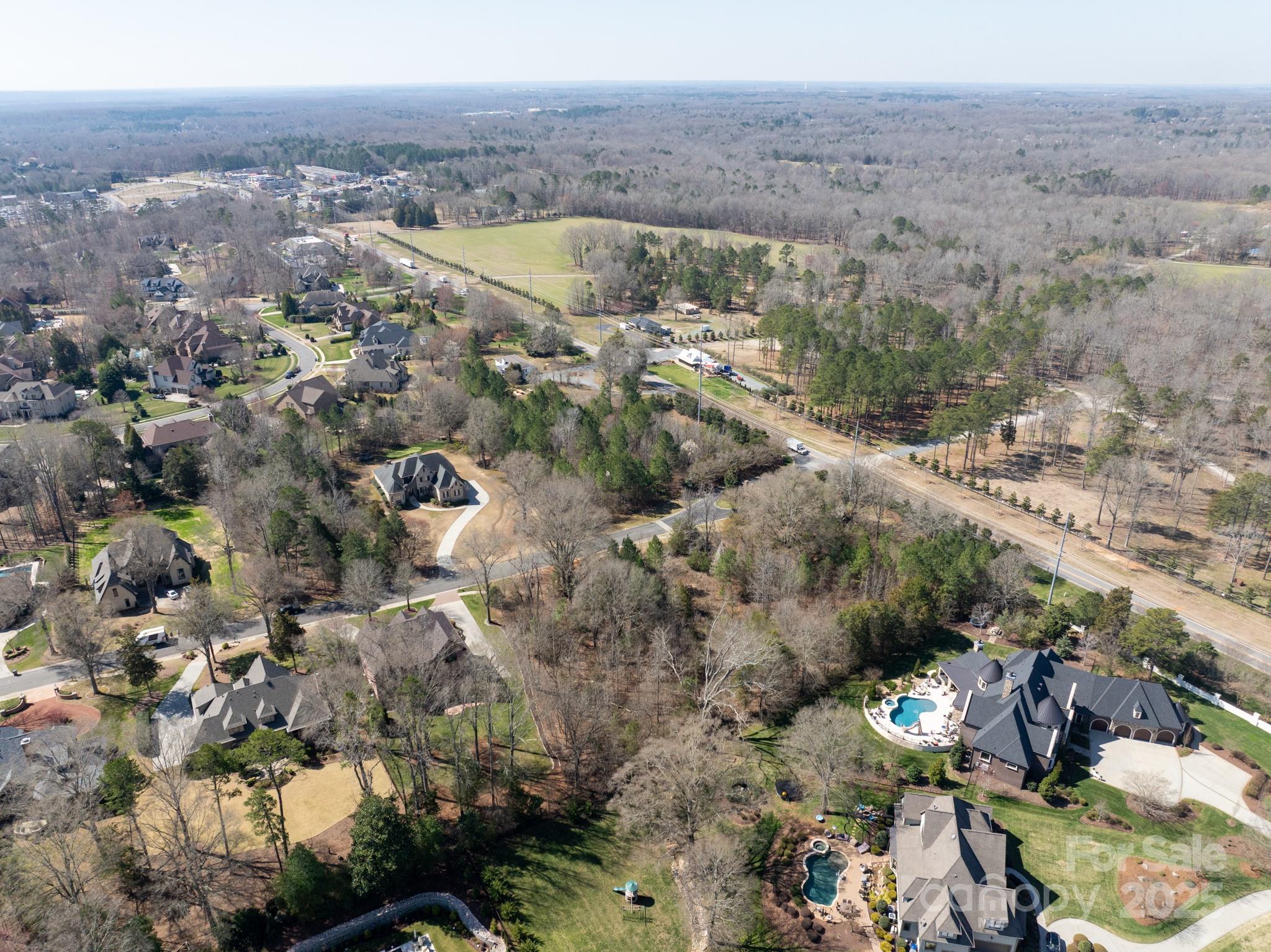 8328 Victoria Lake Drive Property Photo 3