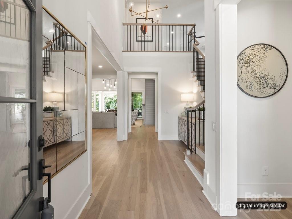 8328 Victoria Lake Drive Property Photo 6