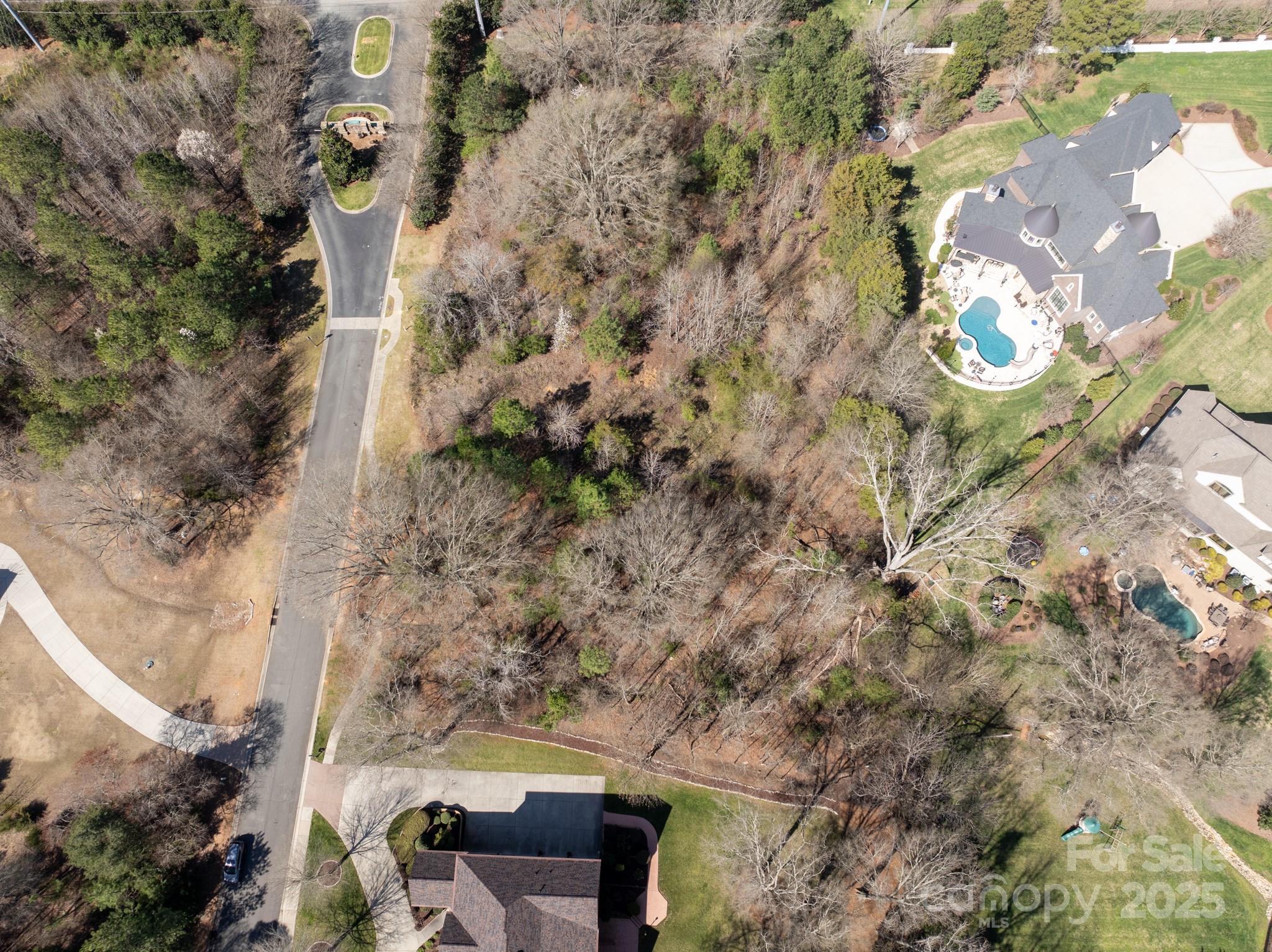 8328 Victoria Lake Drive Property Photo 42