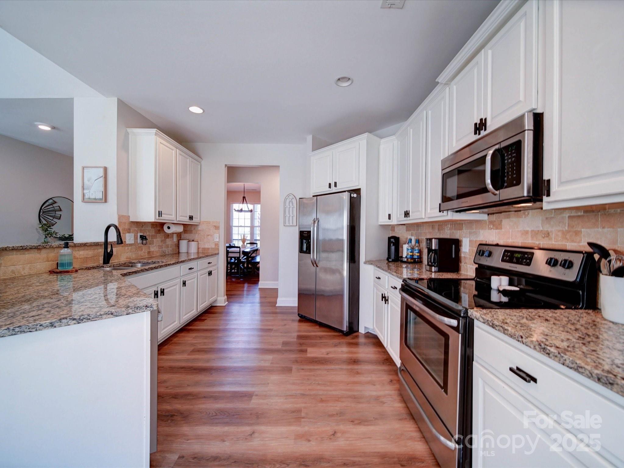 572 Church Street Property Photo 23