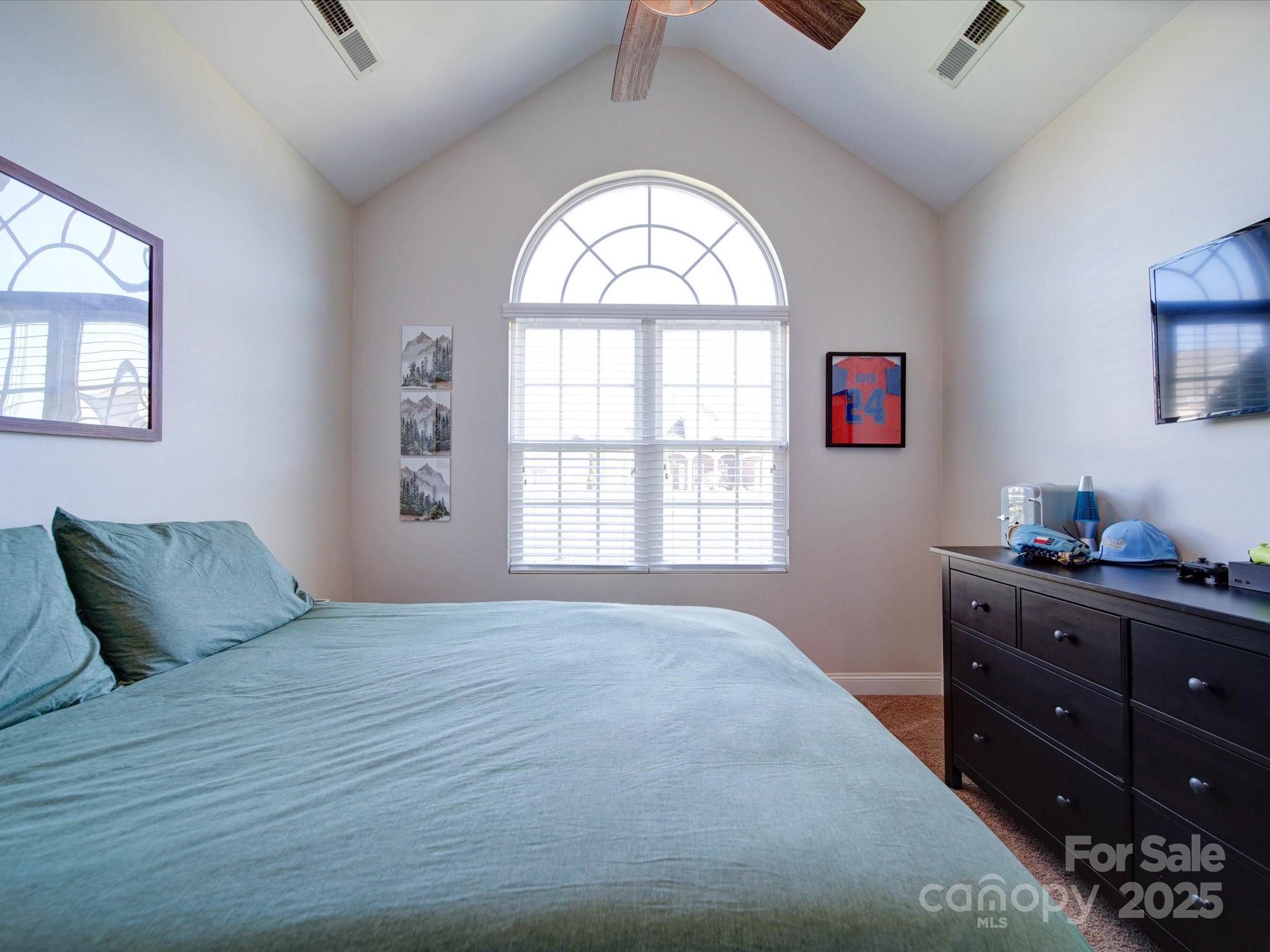 572 Church Street Property Photo 36