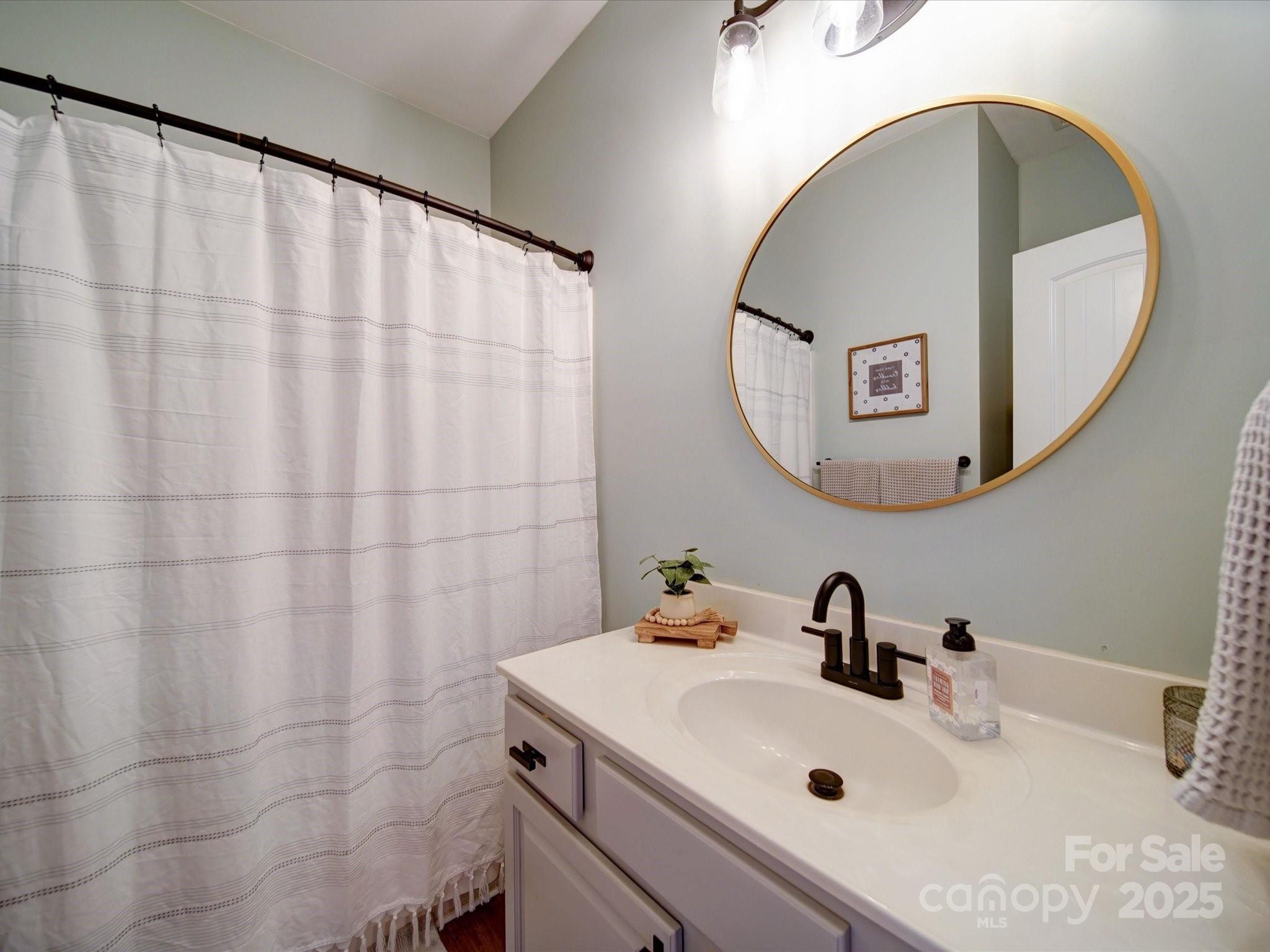 572 Church Street Property Photo 38
