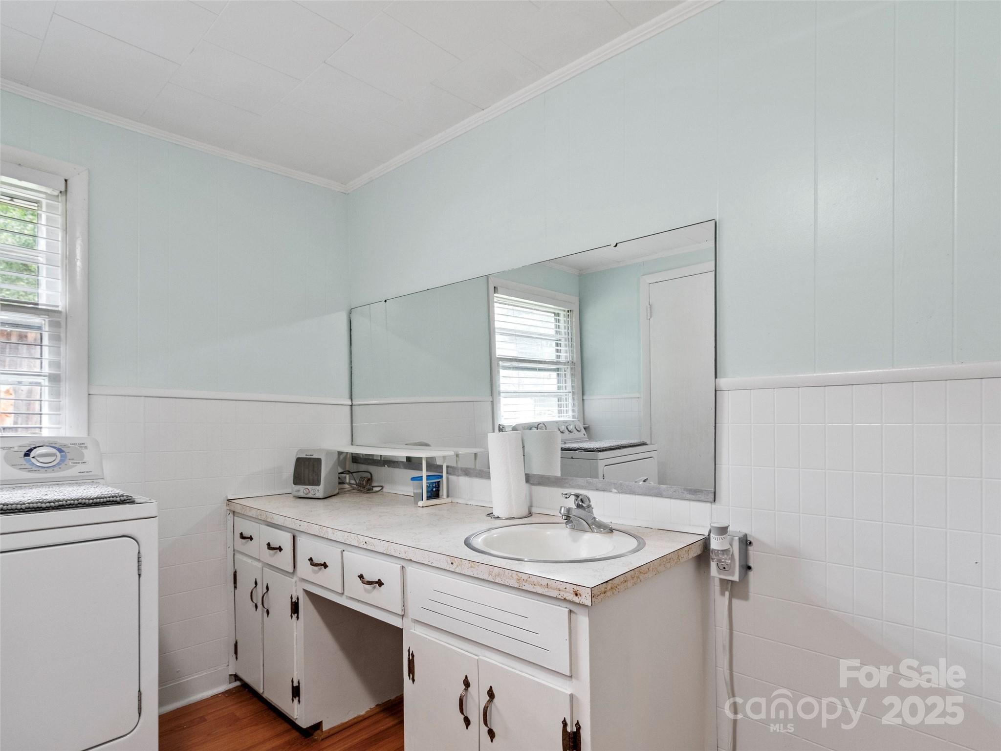 944 Georges Fork Road Property Photo 15