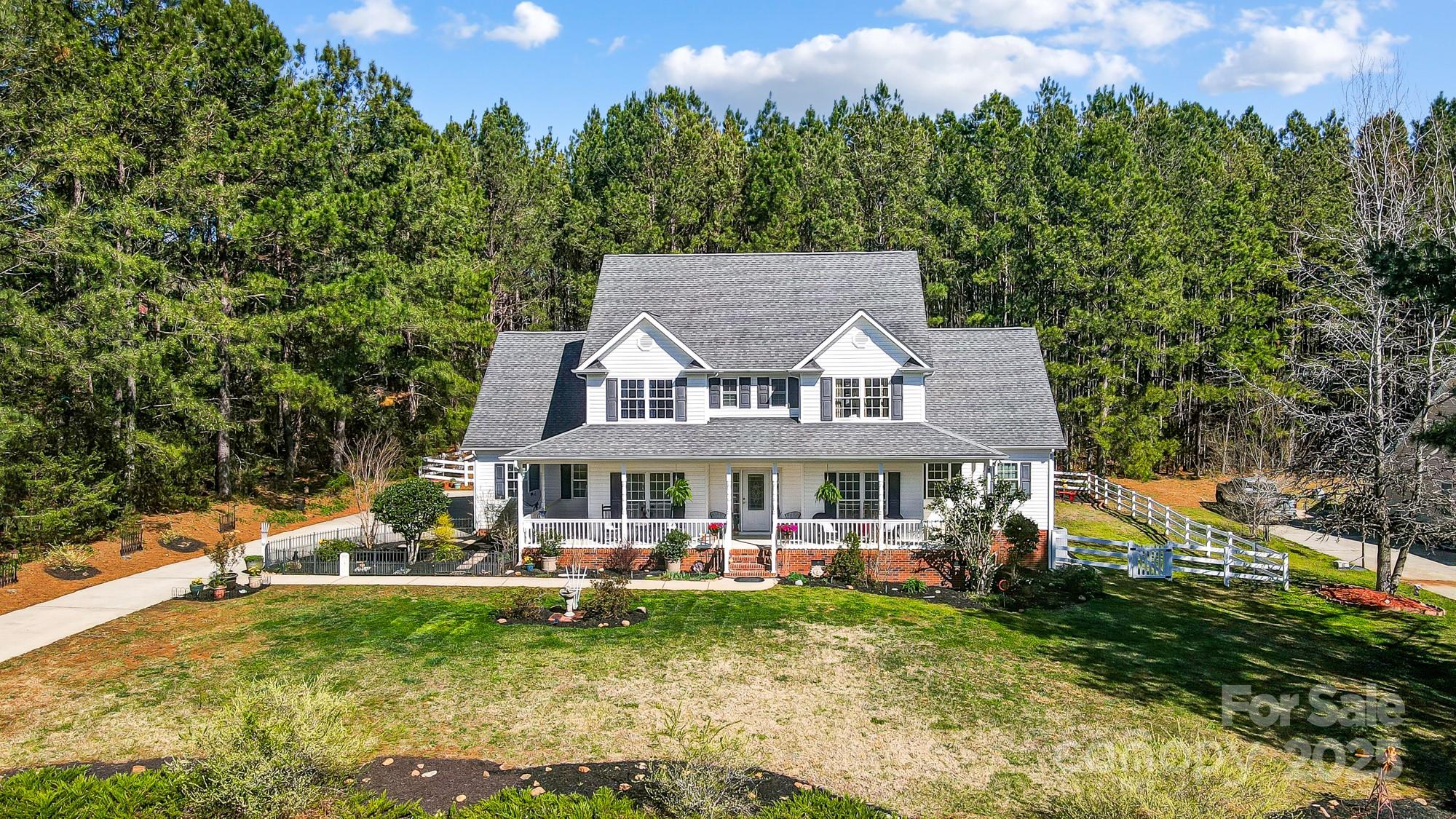 932 Dovefield Drive Property Photo