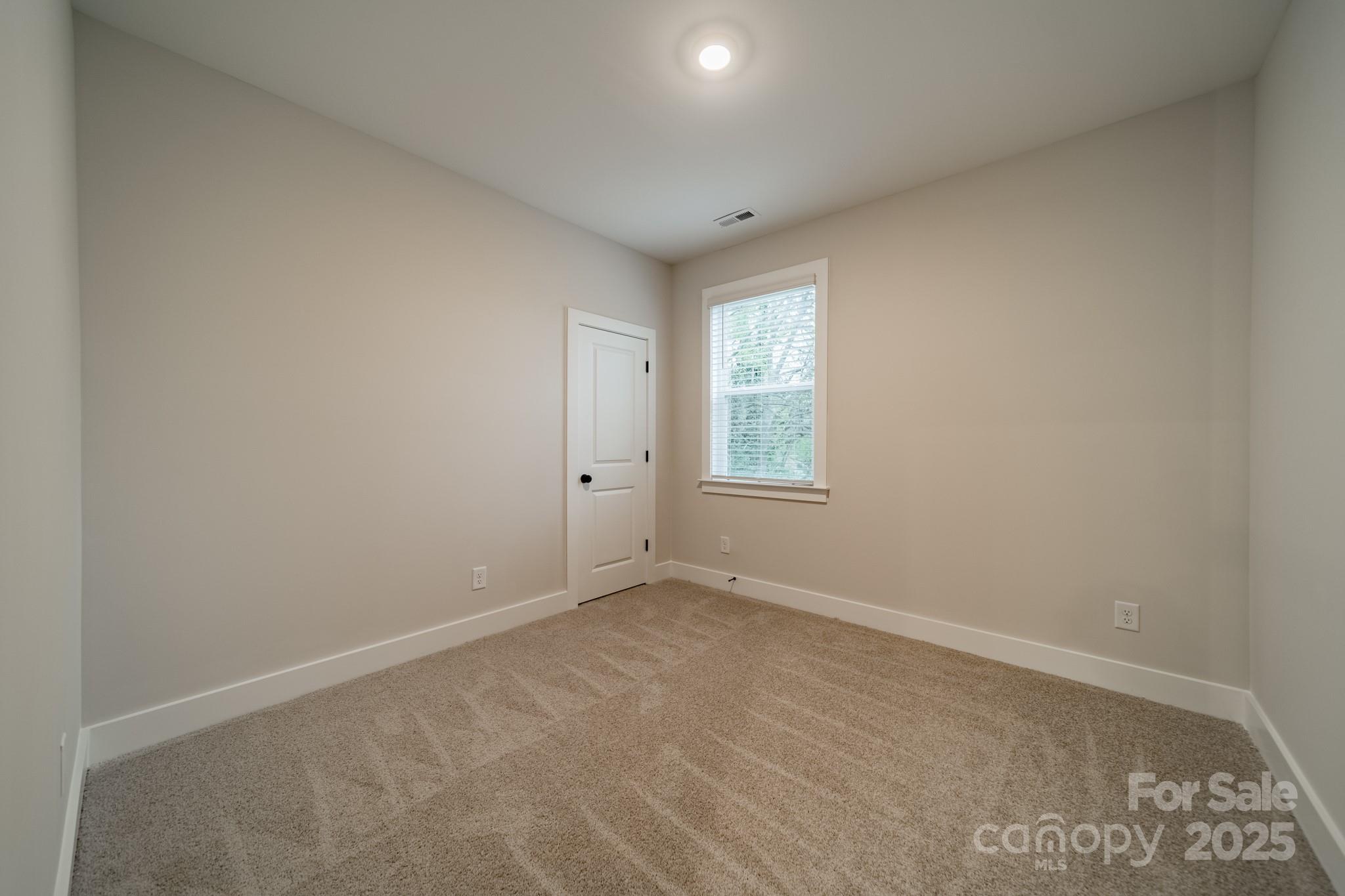 576 Reid Street Property Photo 32