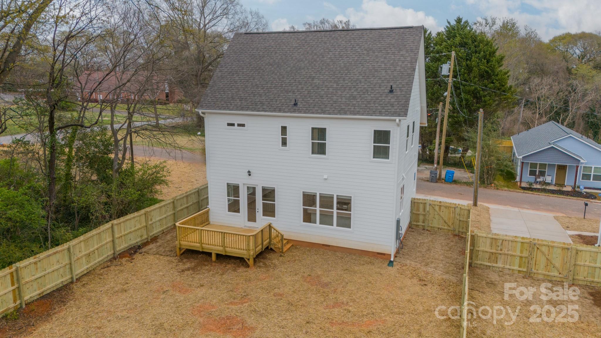 576 Reid Street Property Photo 38