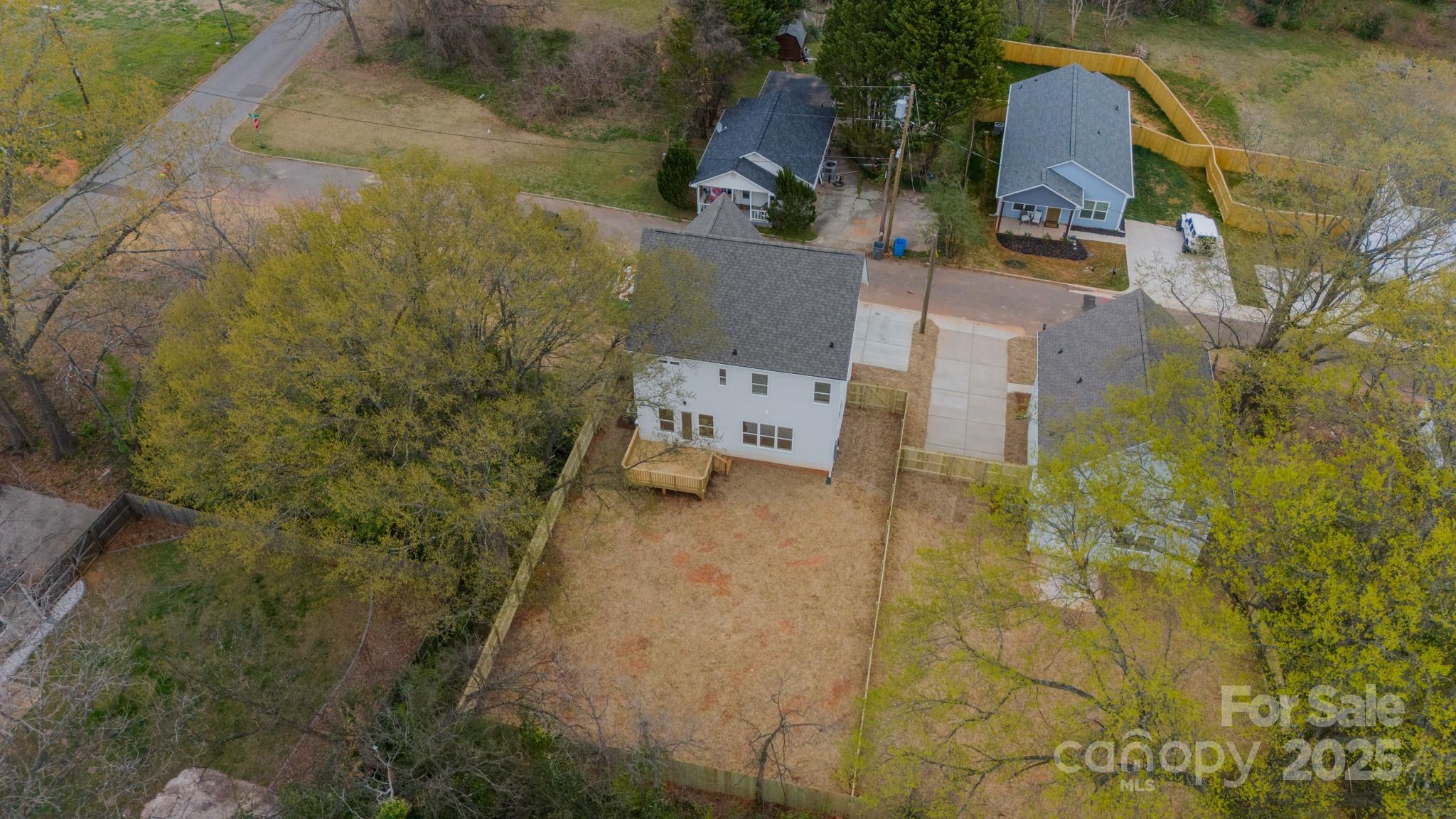 576 Reid Street Property Photo 40