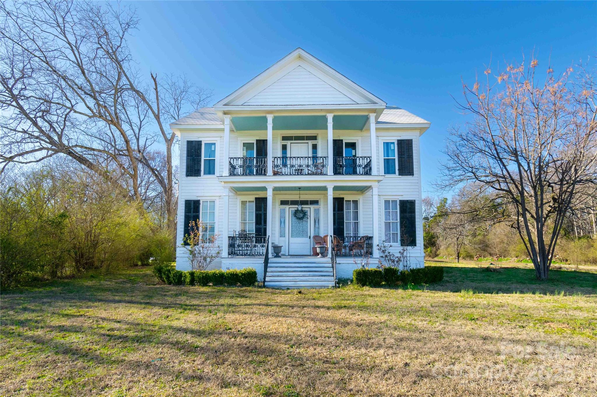 881 Saluda Road Property Photo