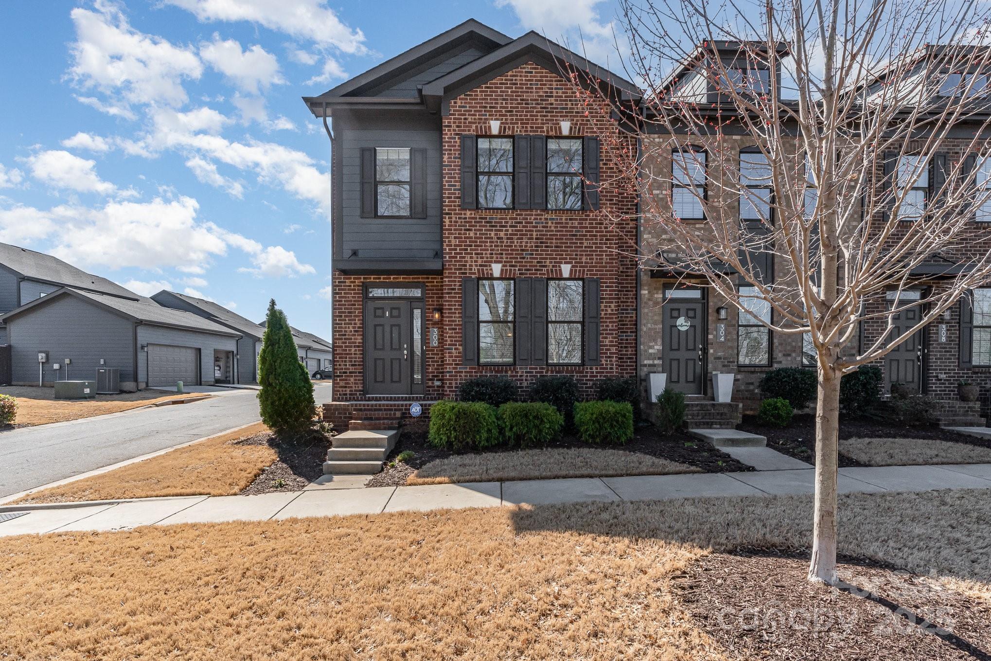 Aberfoyle Real Estate Listings Main Image